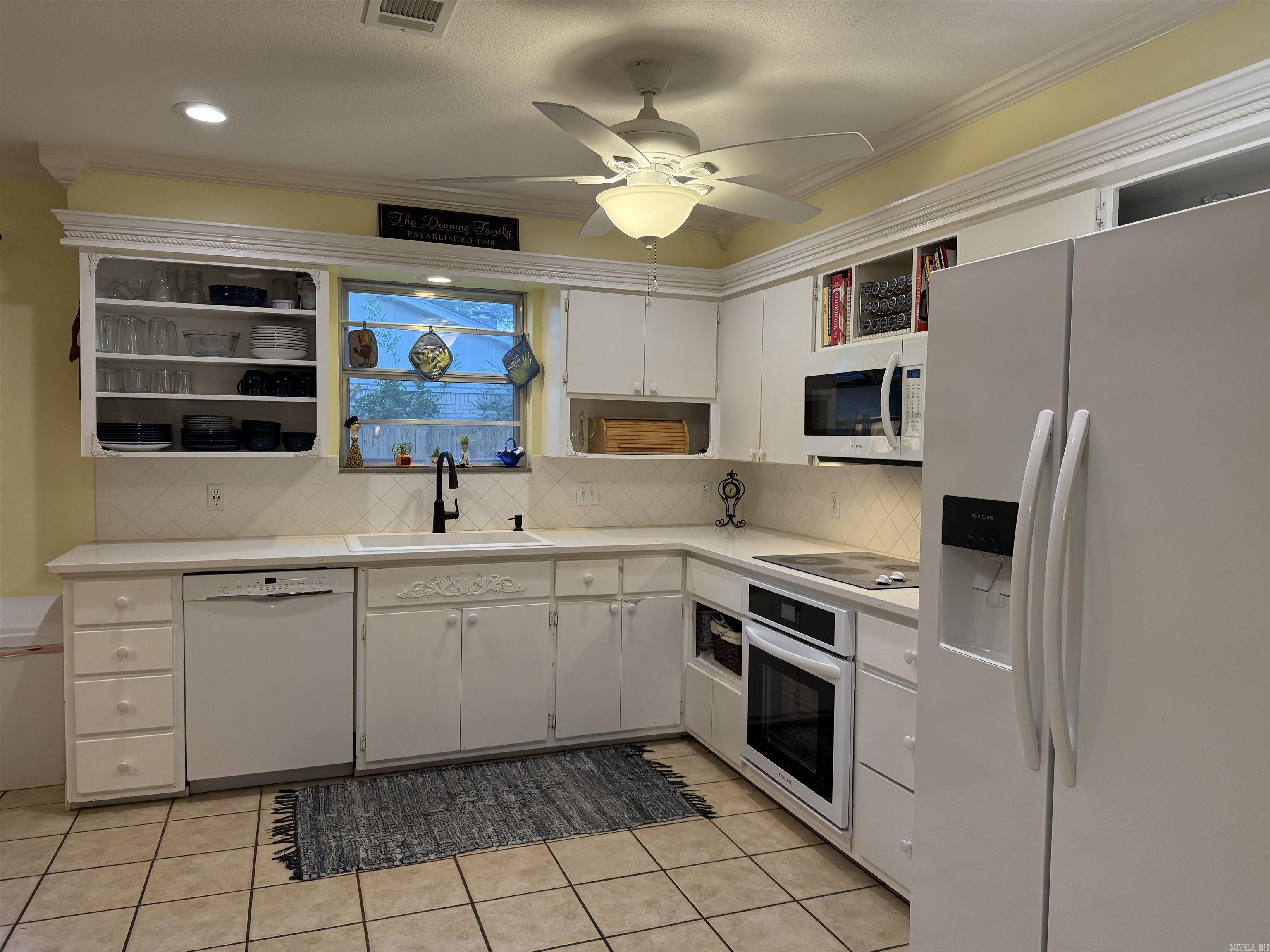 OAK FORREST - Residential