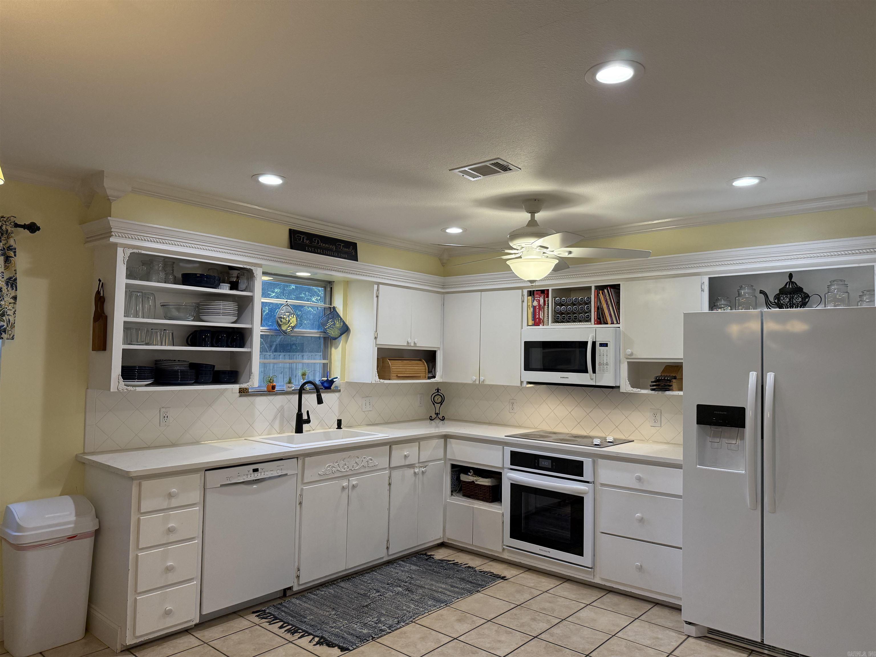 OAK FORREST - Residential