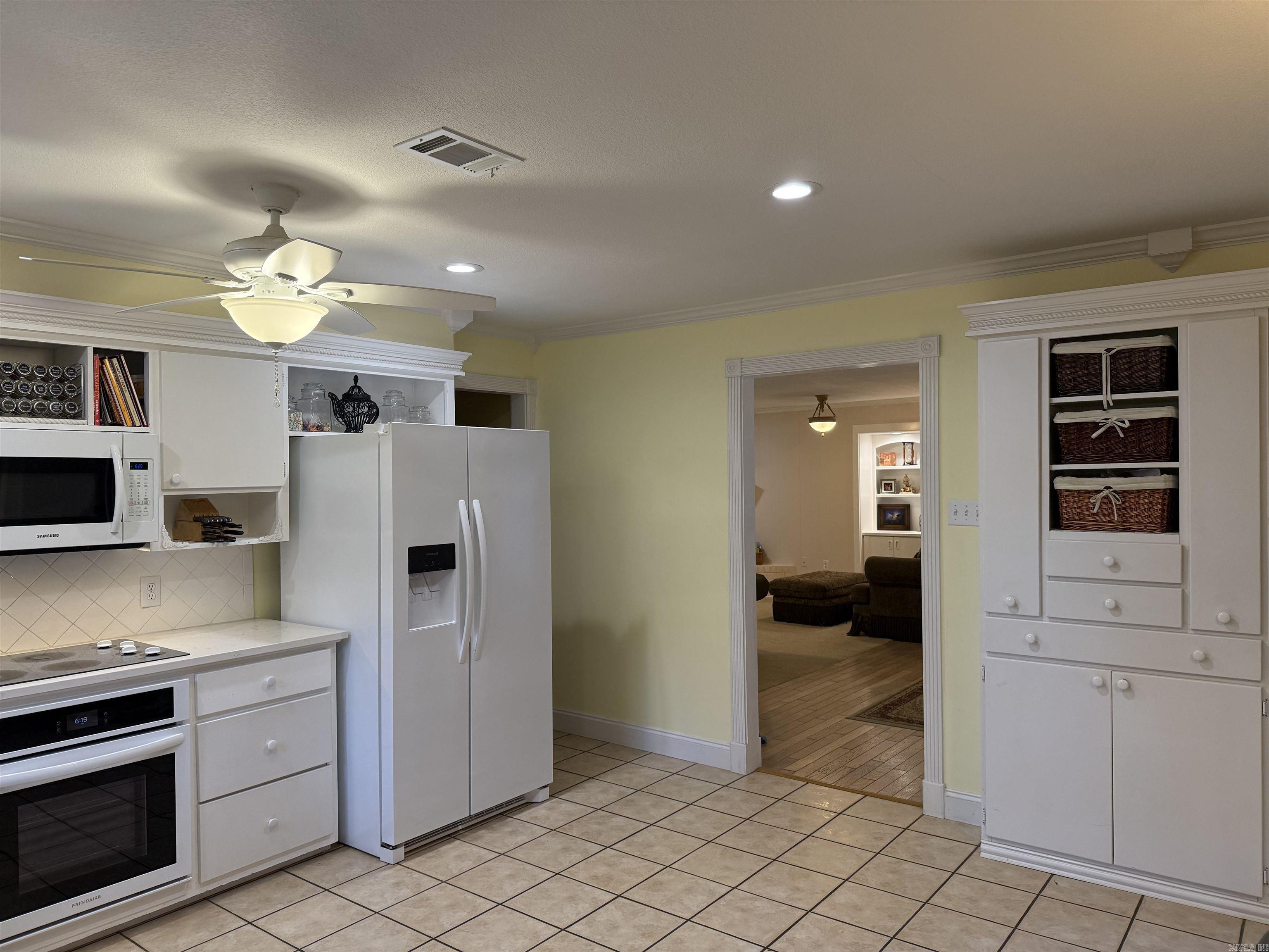 OAK FORREST - Residential