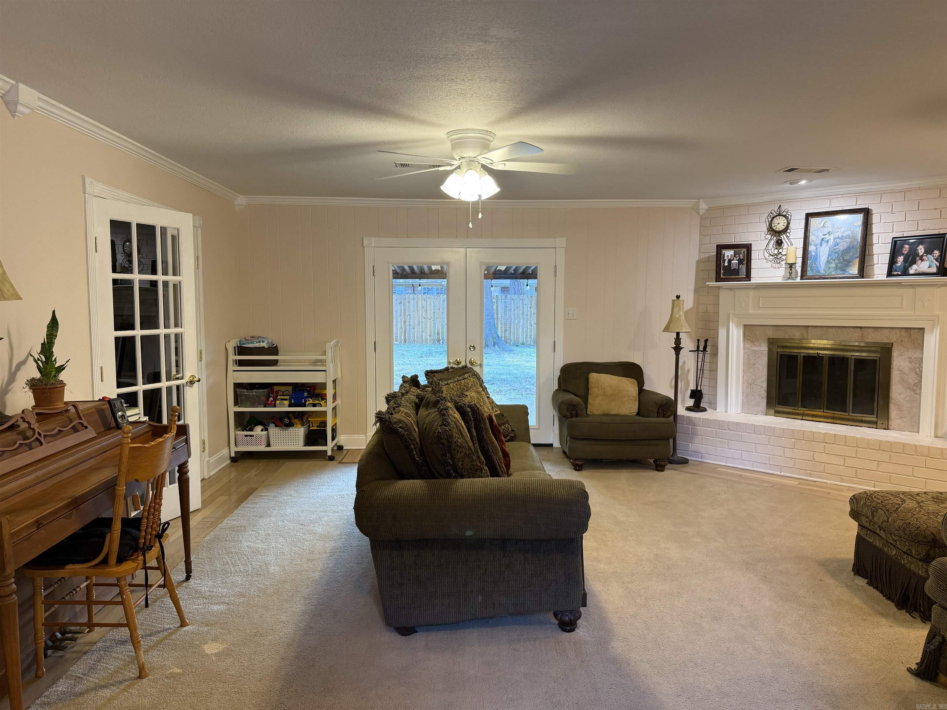 OAK FORREST - Residential