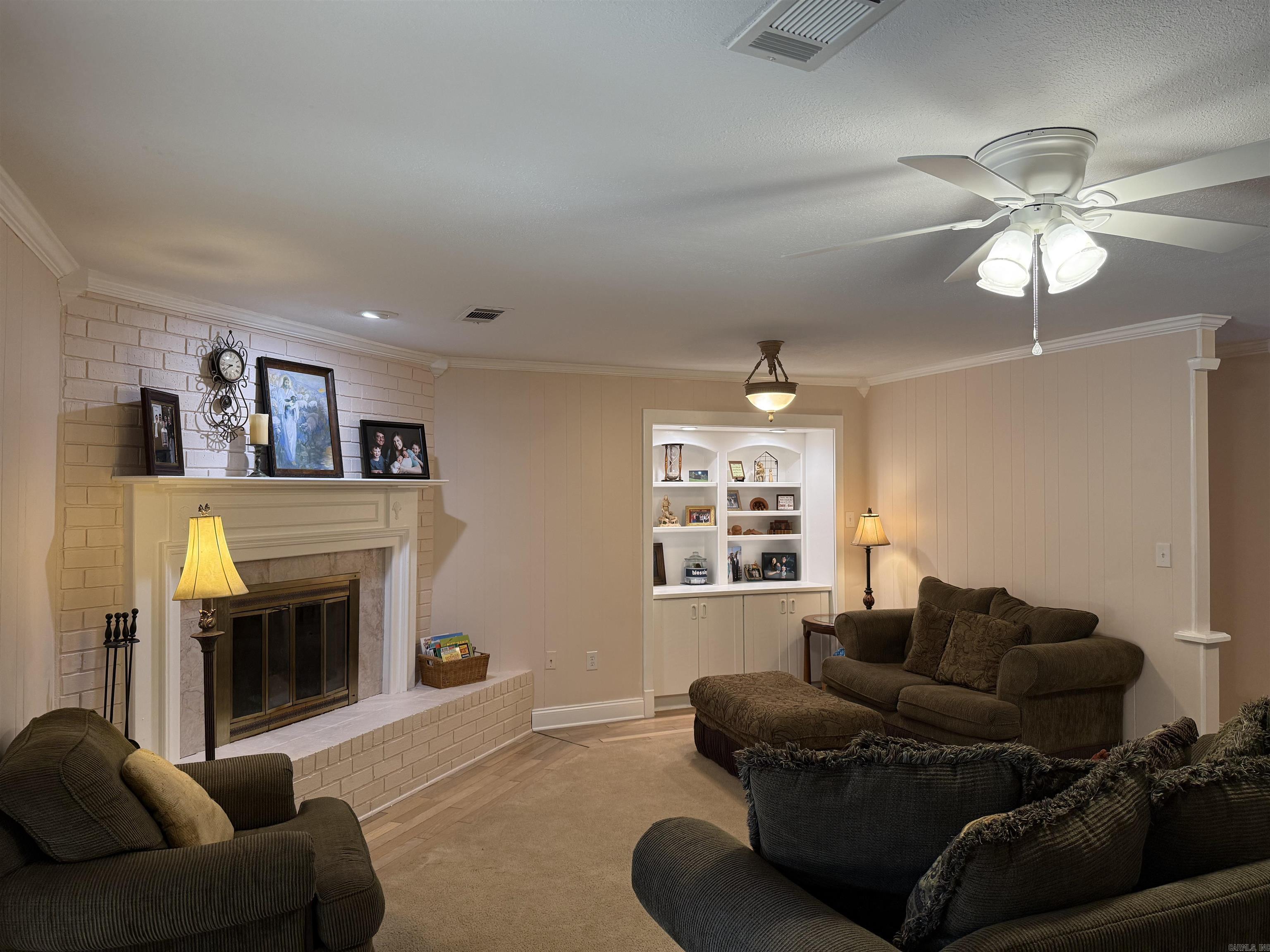 OAK FORREST - Residential