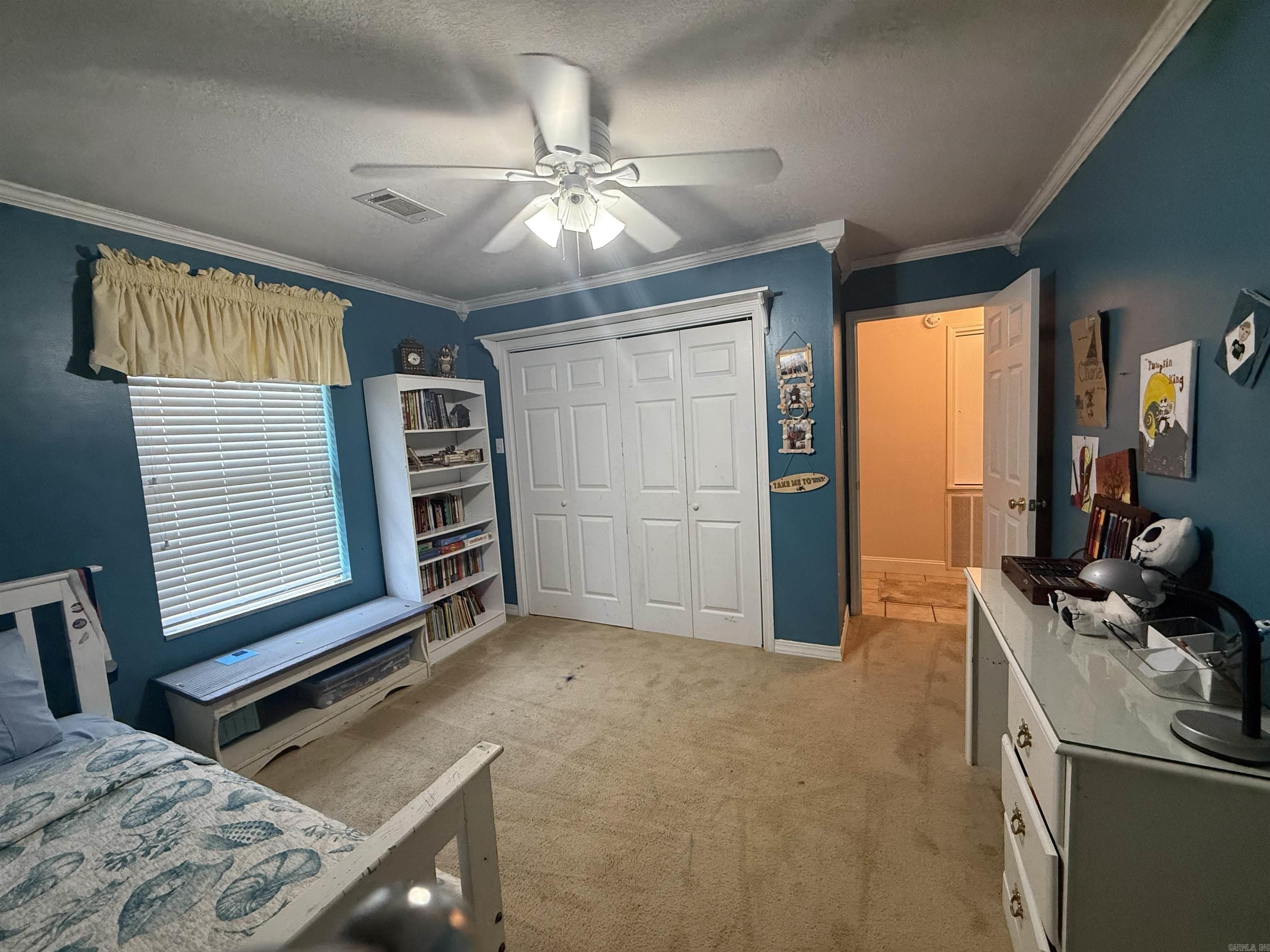 OAK FORREST - Residential