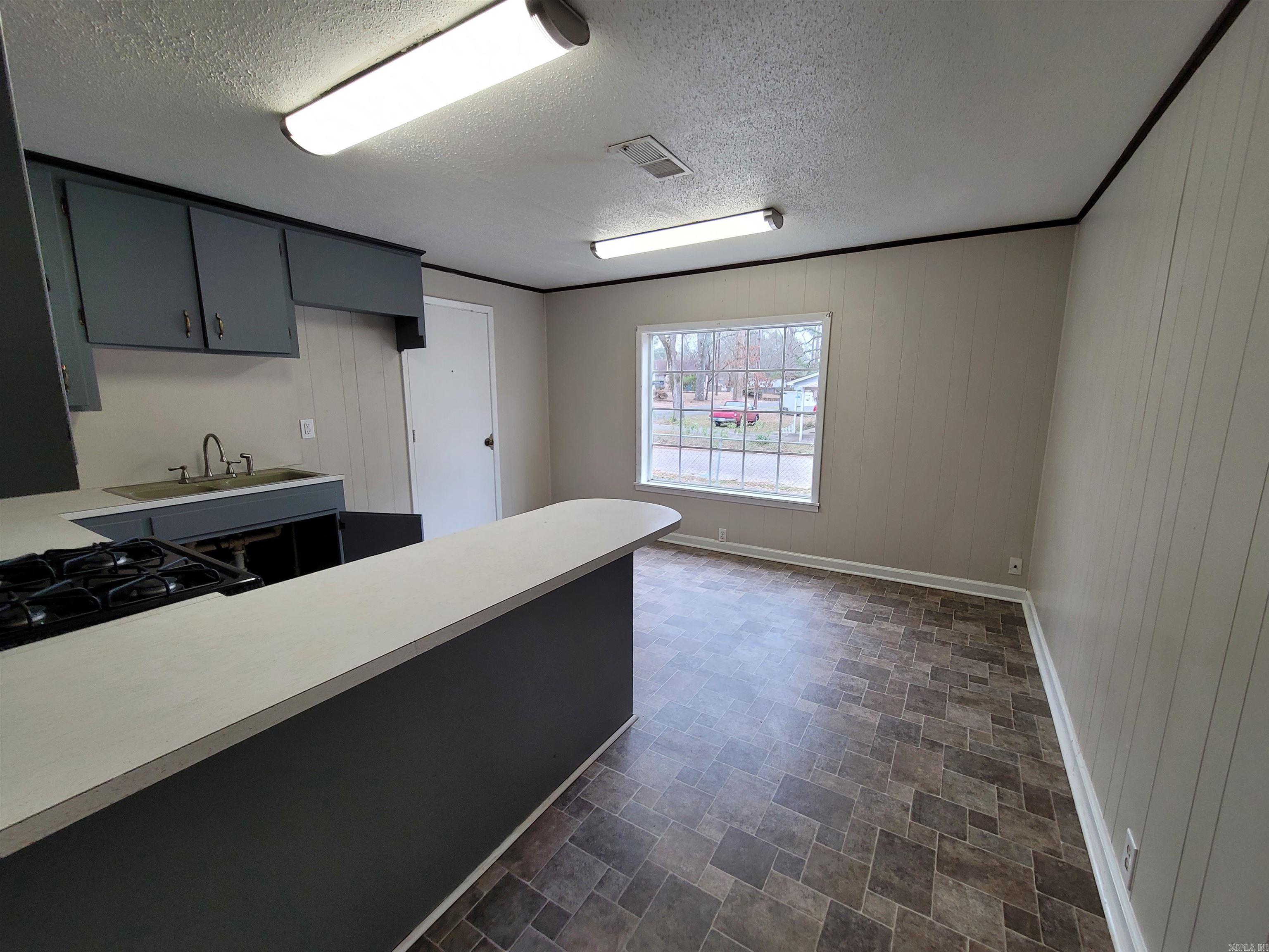 Leiper Heights - Residential Lease