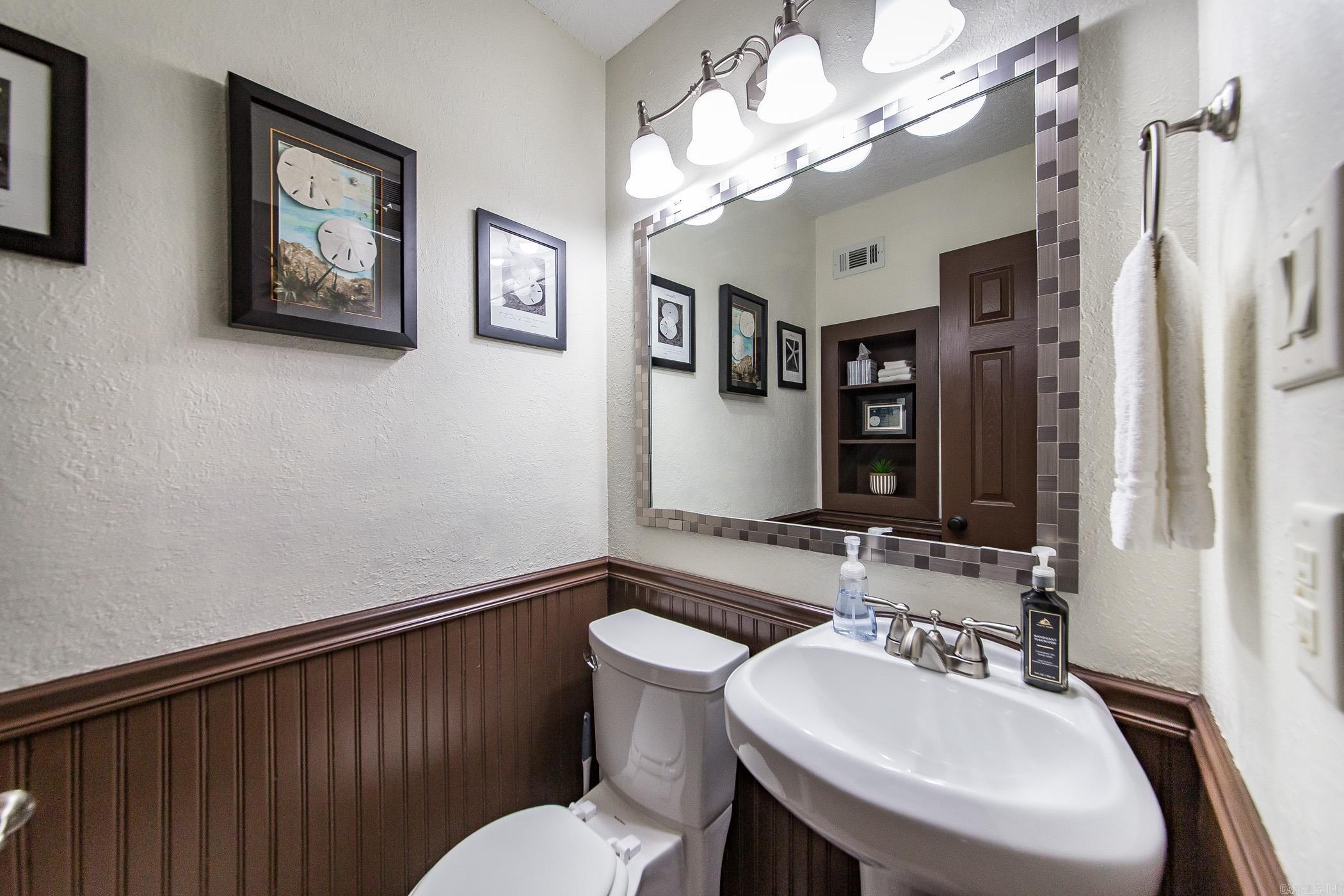 CHELSEA GLADE CONDO - Residential