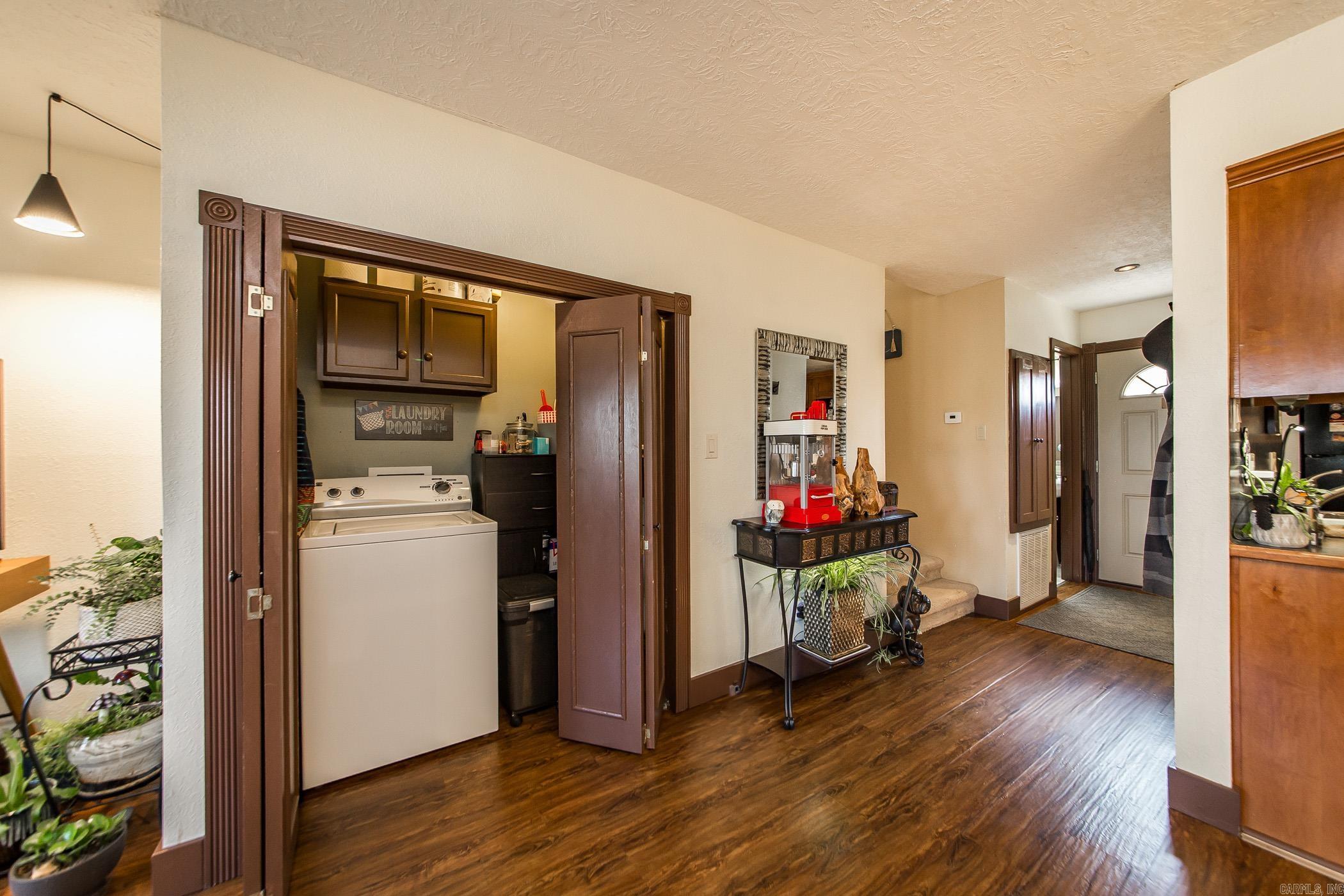 CHELSEA GLADE CONDO - Residential