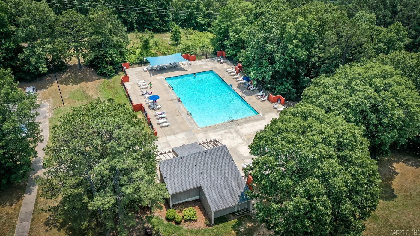 CHELSEA GLADE CONDO - Residential