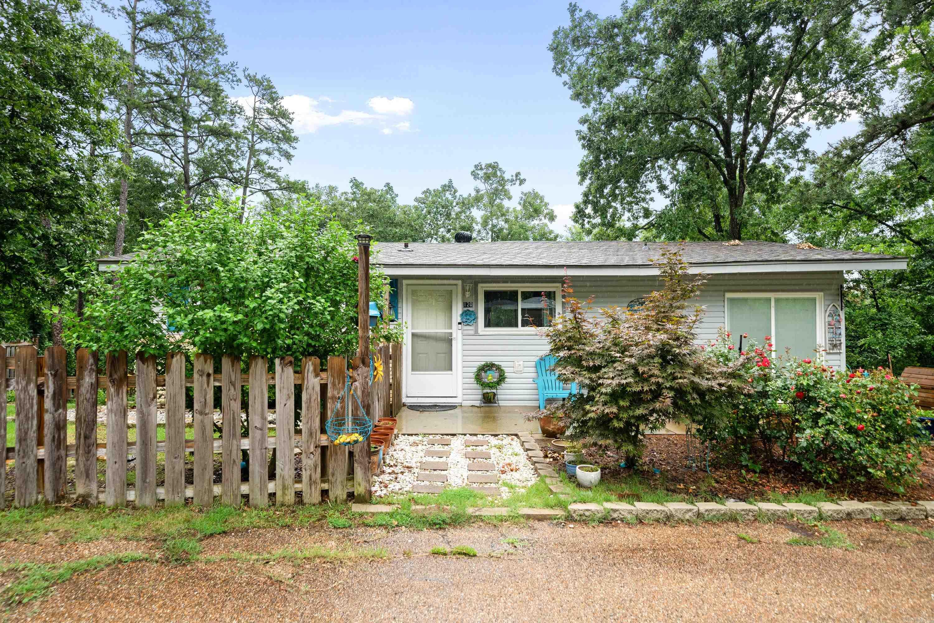 ARROWHEAD LAKE ESTATES - Residential