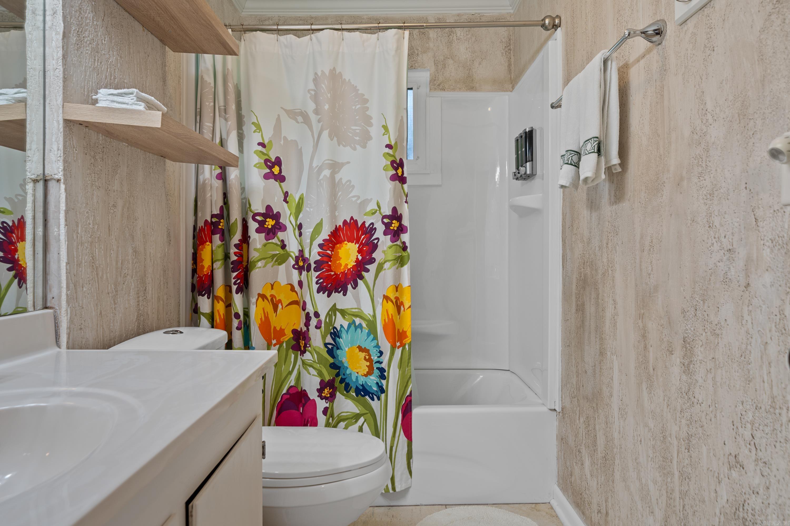 ARROWHEAD LAKE ESTATES - Residential