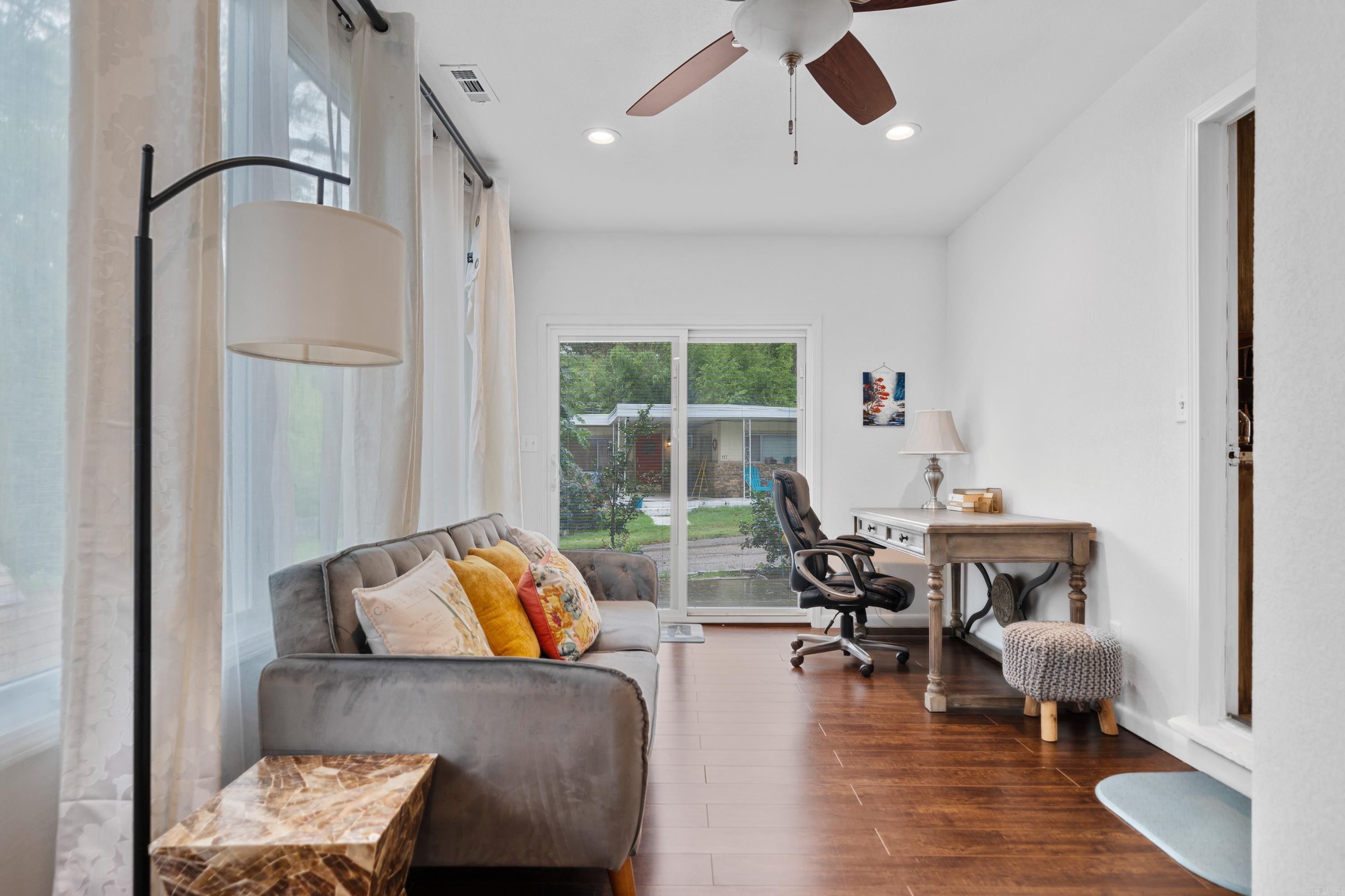 ARROWHEAD LAKE ESTATES - Residential