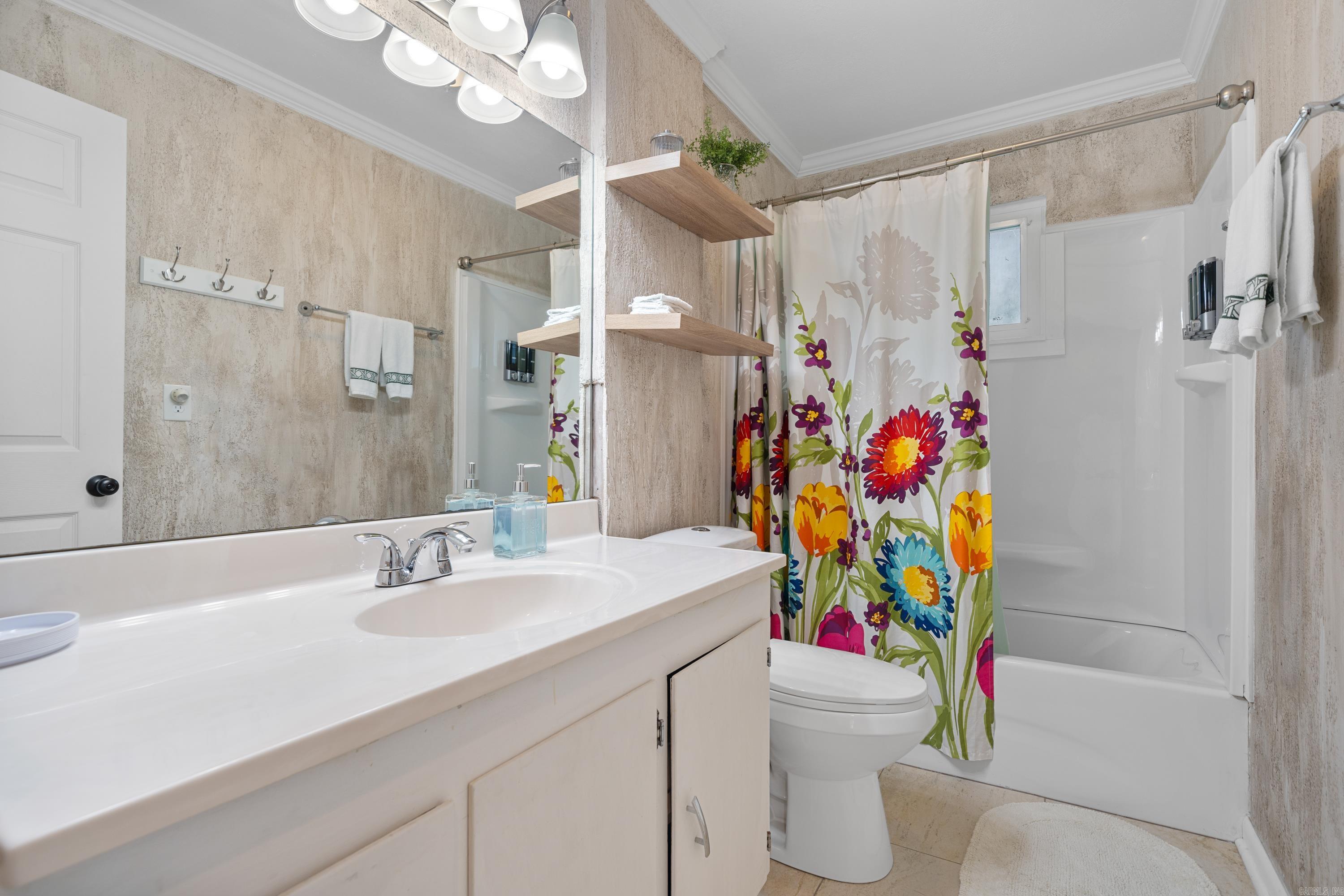 ARROWHEAD LAKE ESTATES - Residential