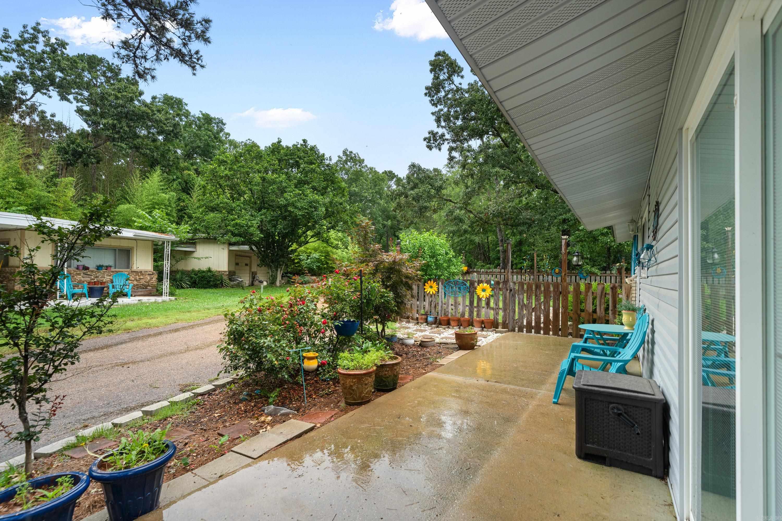 ARROWHEAD LAKE ESTATES - Residential