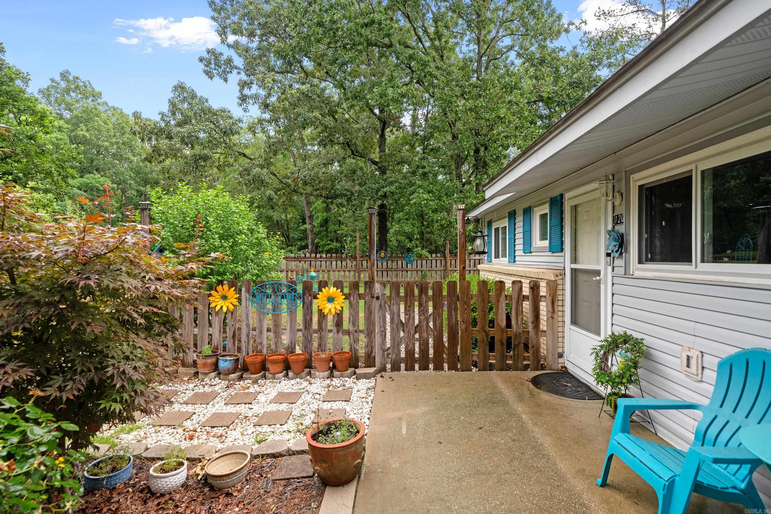 ARROWHEAD LAKE ESTATES - Residential