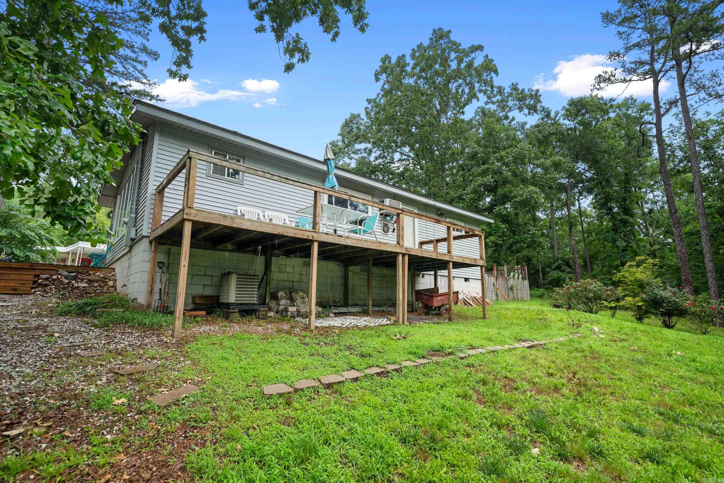 ARROWHEAD LAKE ESTATES - Residential