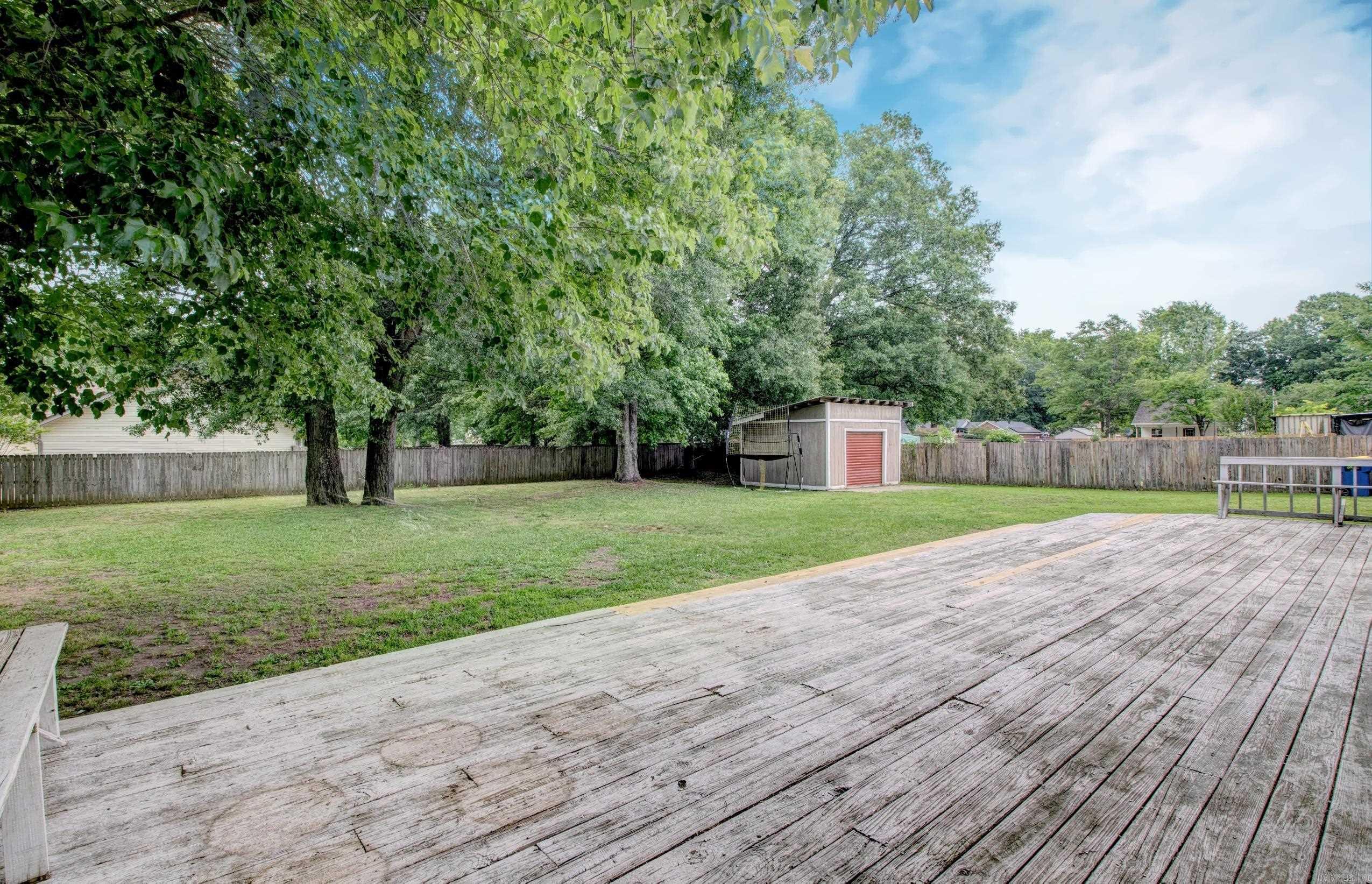 COUNTRY ESTATES SUB - Residential