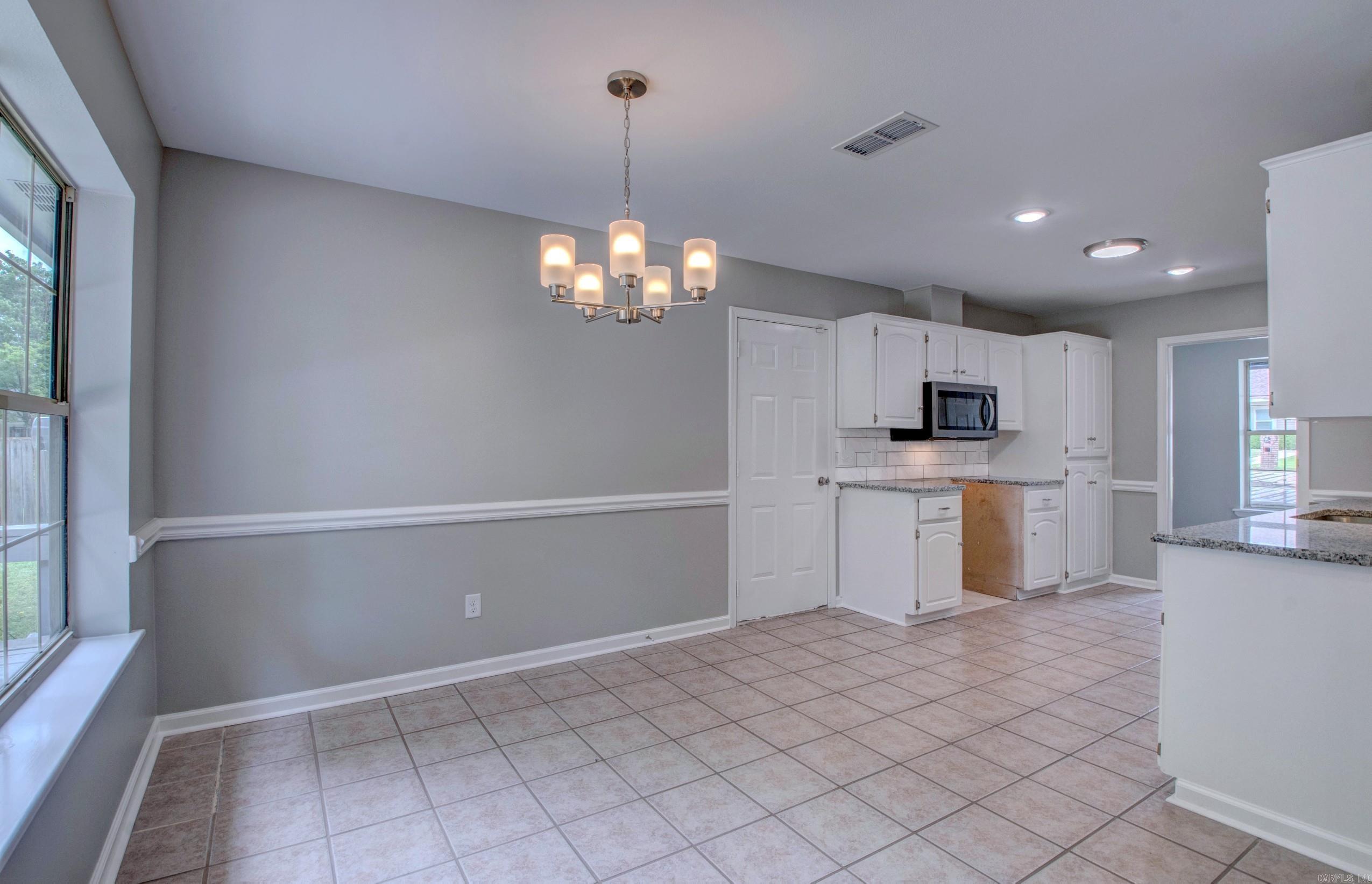 COUNTRY ESTATES SUB - Residential