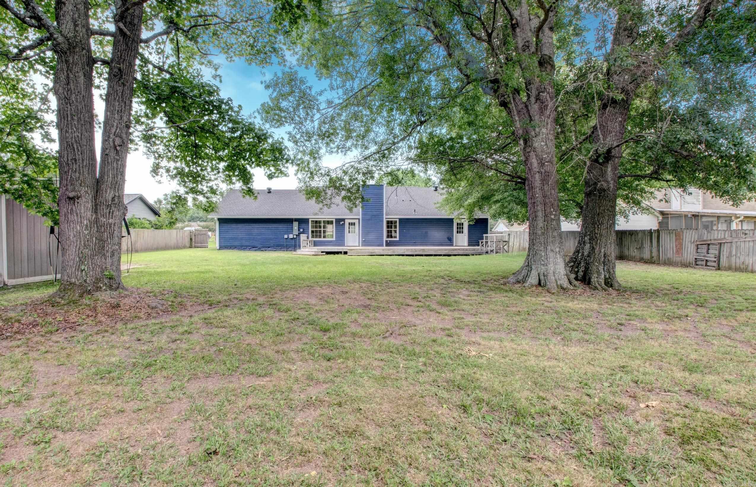 COUNTRY ESTATES SUB - Residential