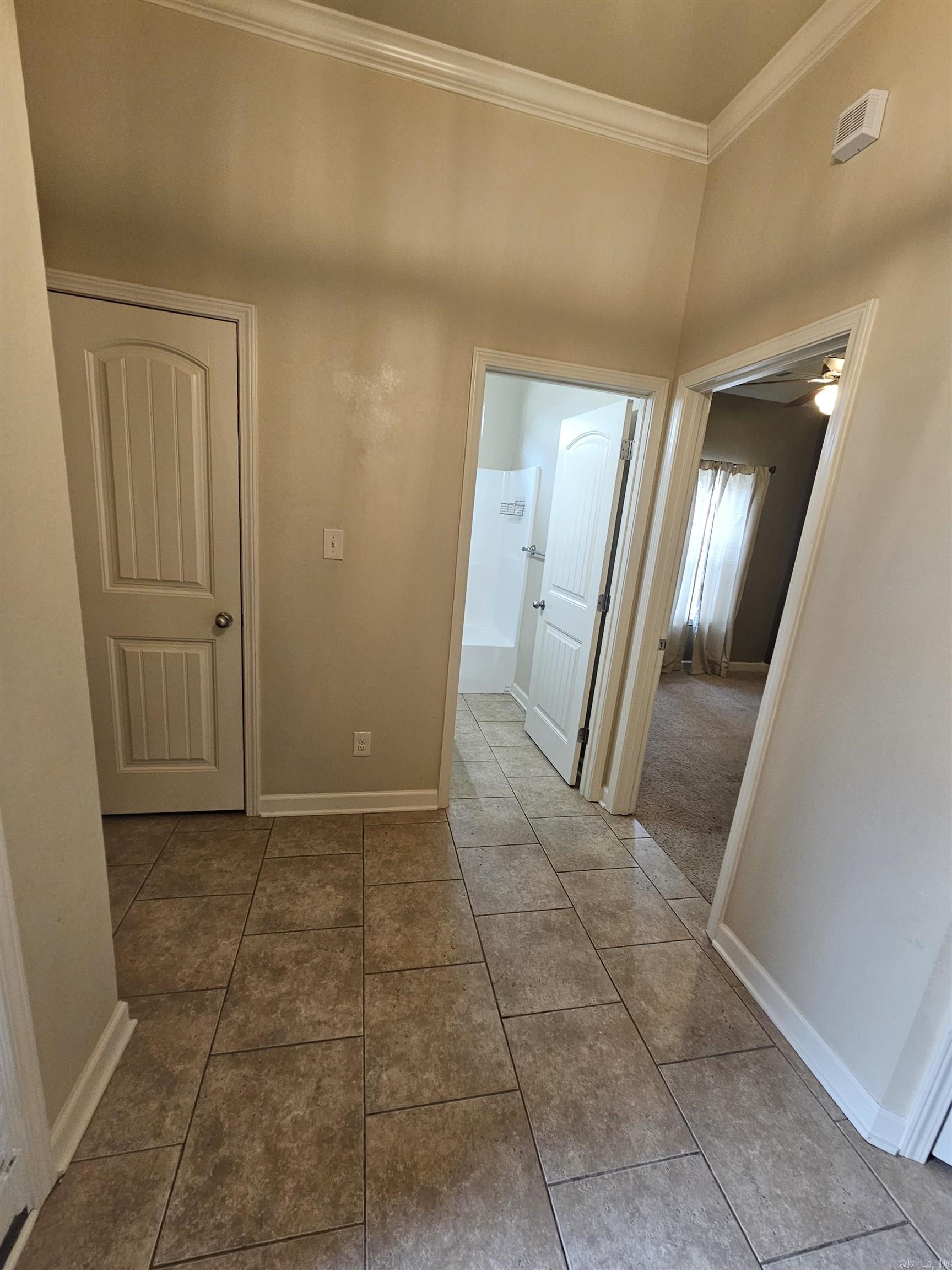 Gilbralter Heights - Residential Lease