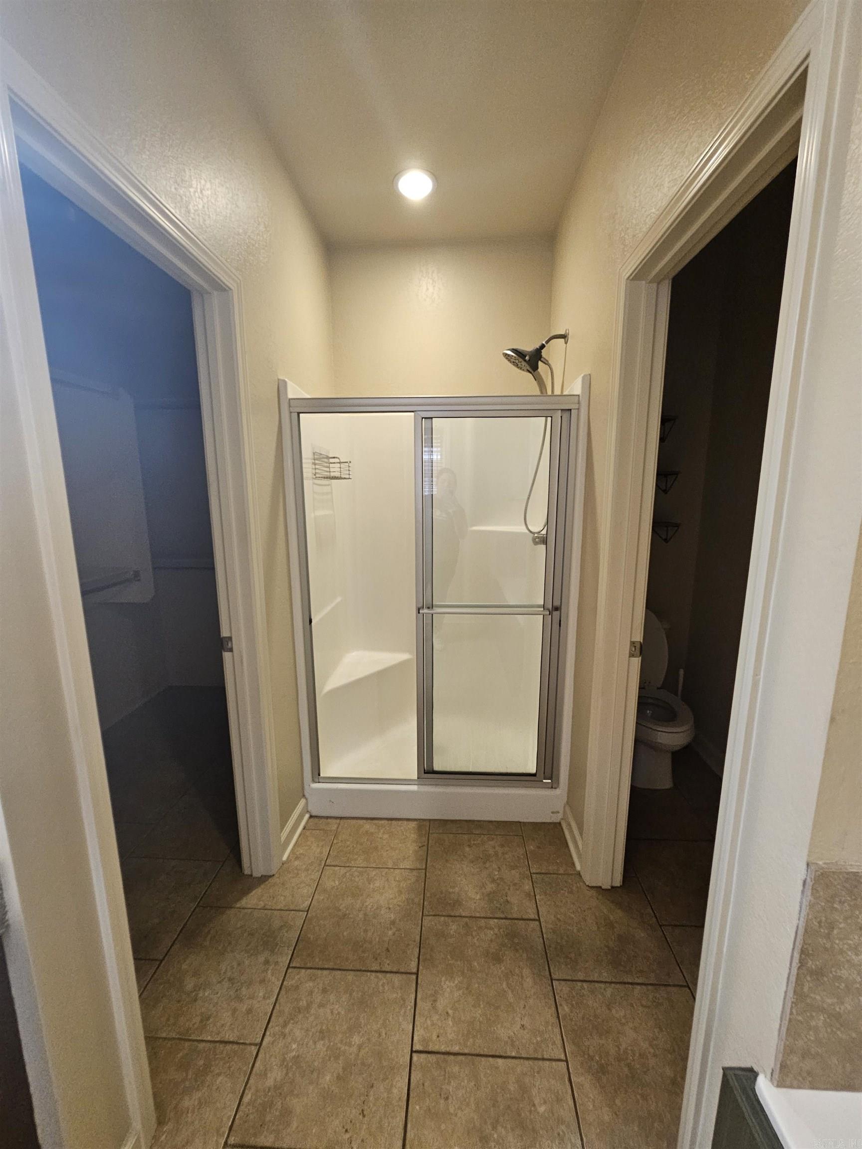 Gilbralter Heights - Residential Lease