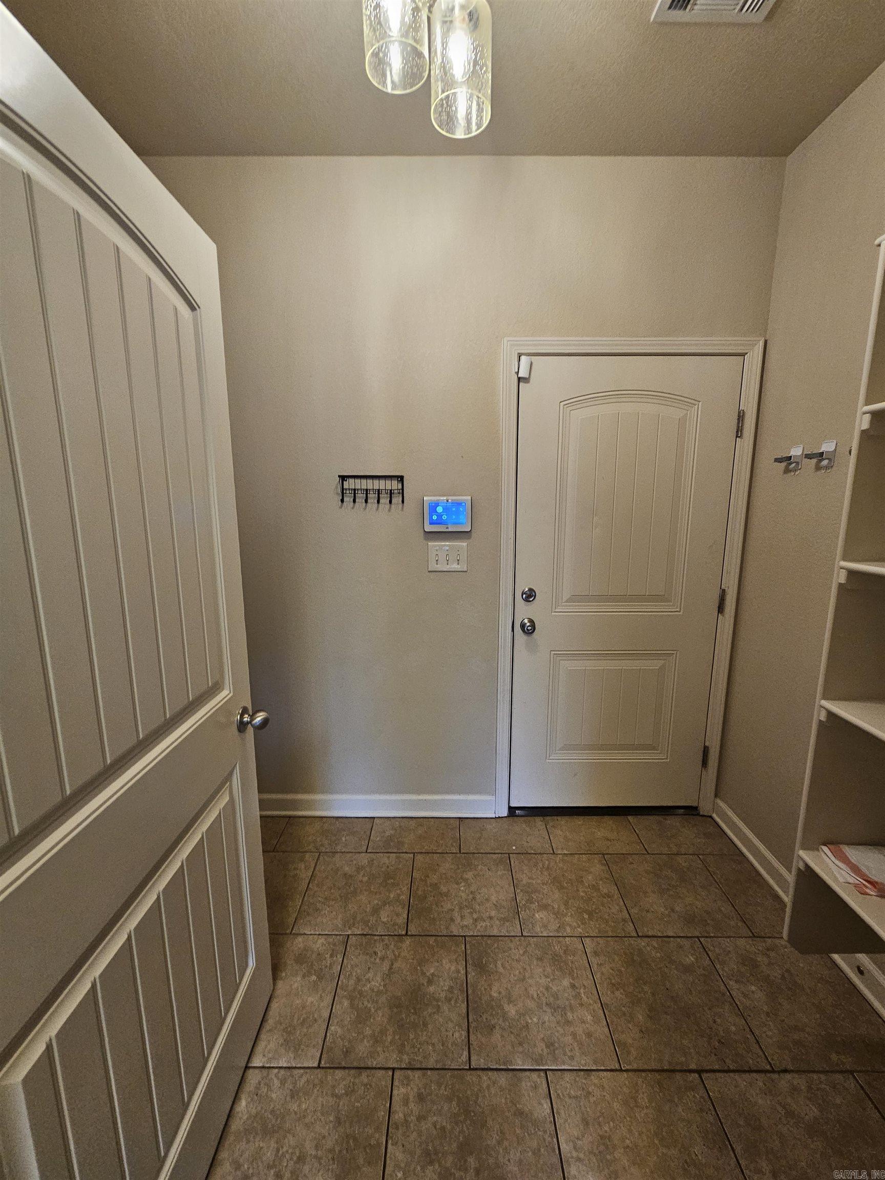 Gilbralter Heights - Residential Lease