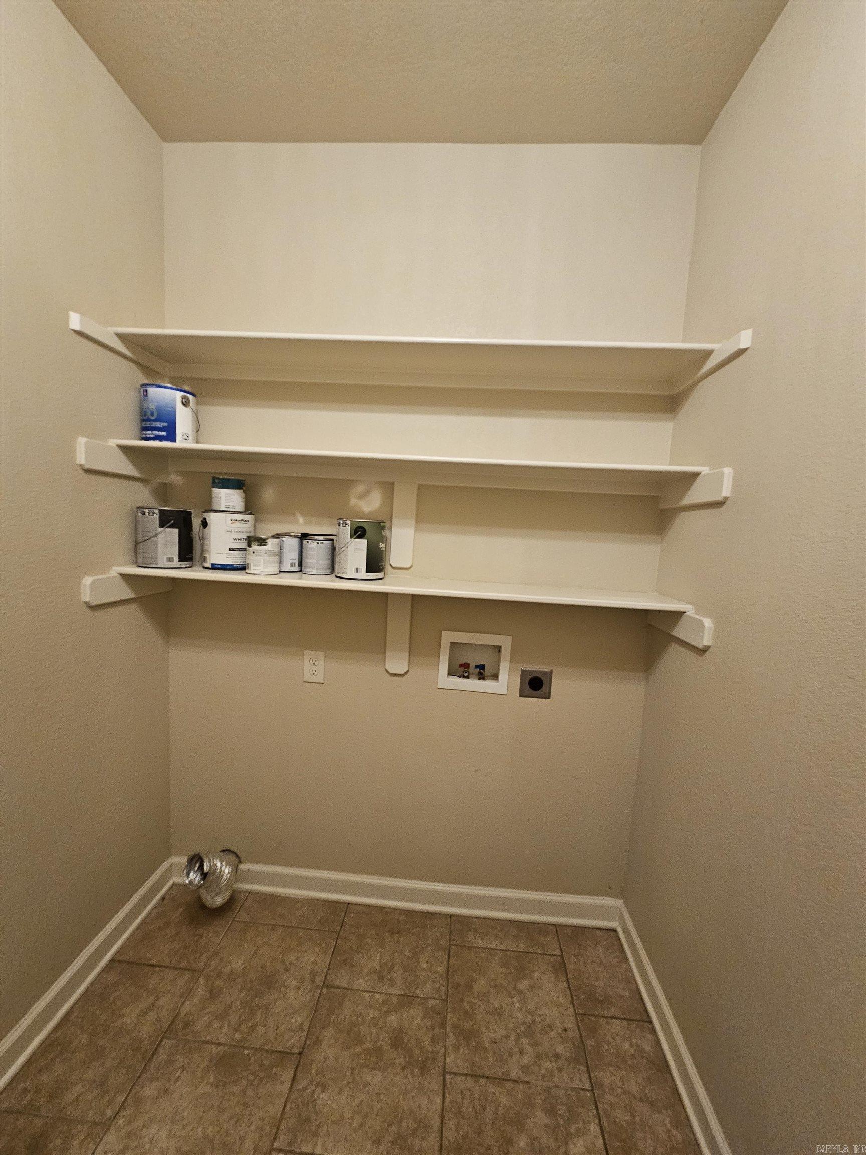 Gilbralter Heights - Residential Lease