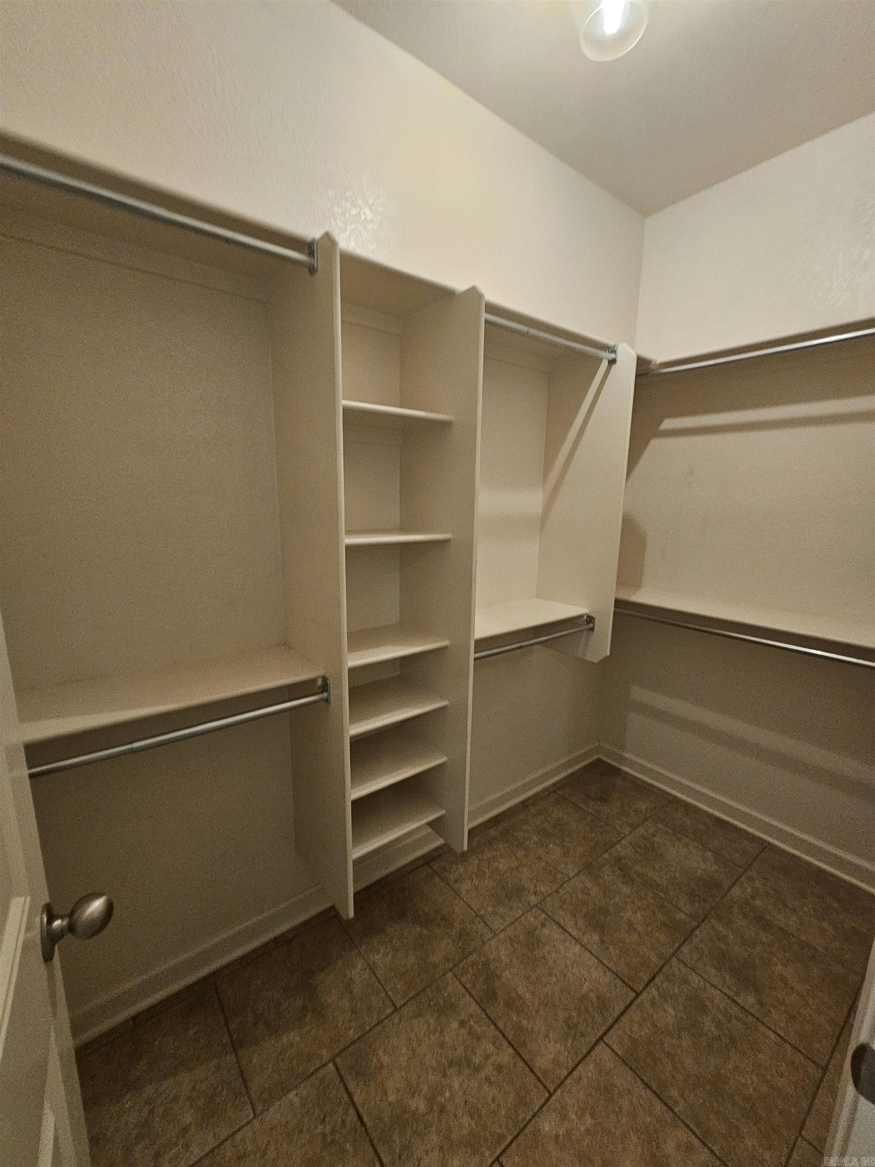 Gilbralter Heights - Residential Lease