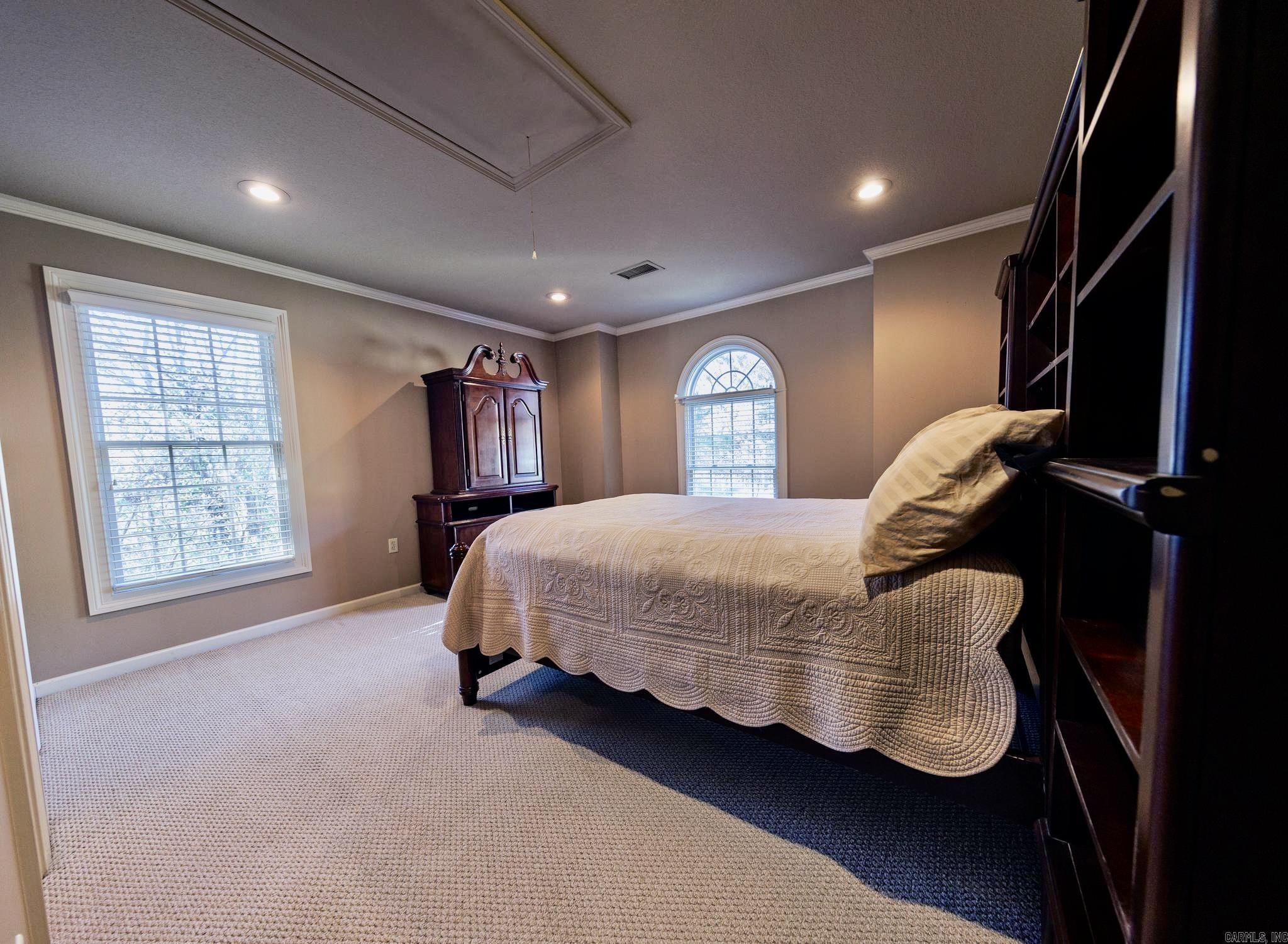 Ridgepointe - Residential