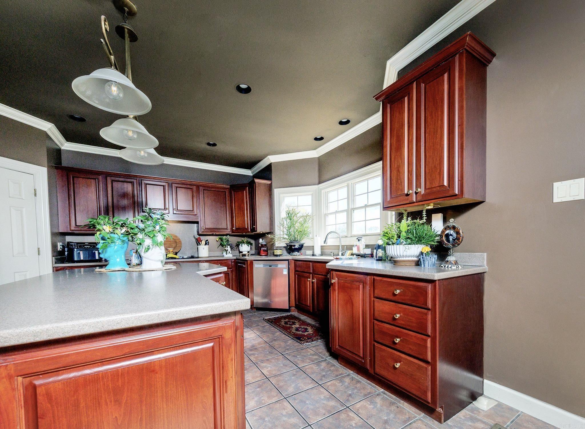 Ridgepointe - Residential