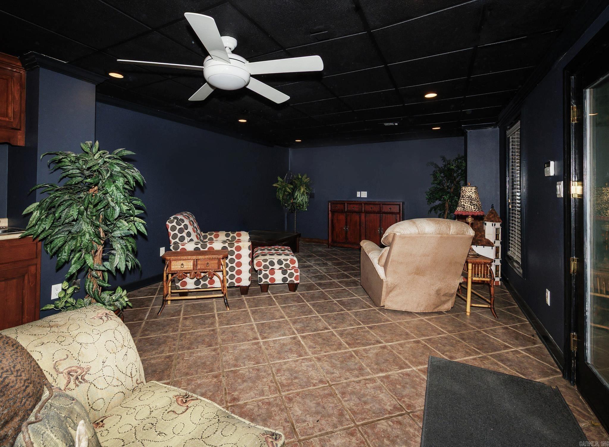 Ridgepointe - Residential