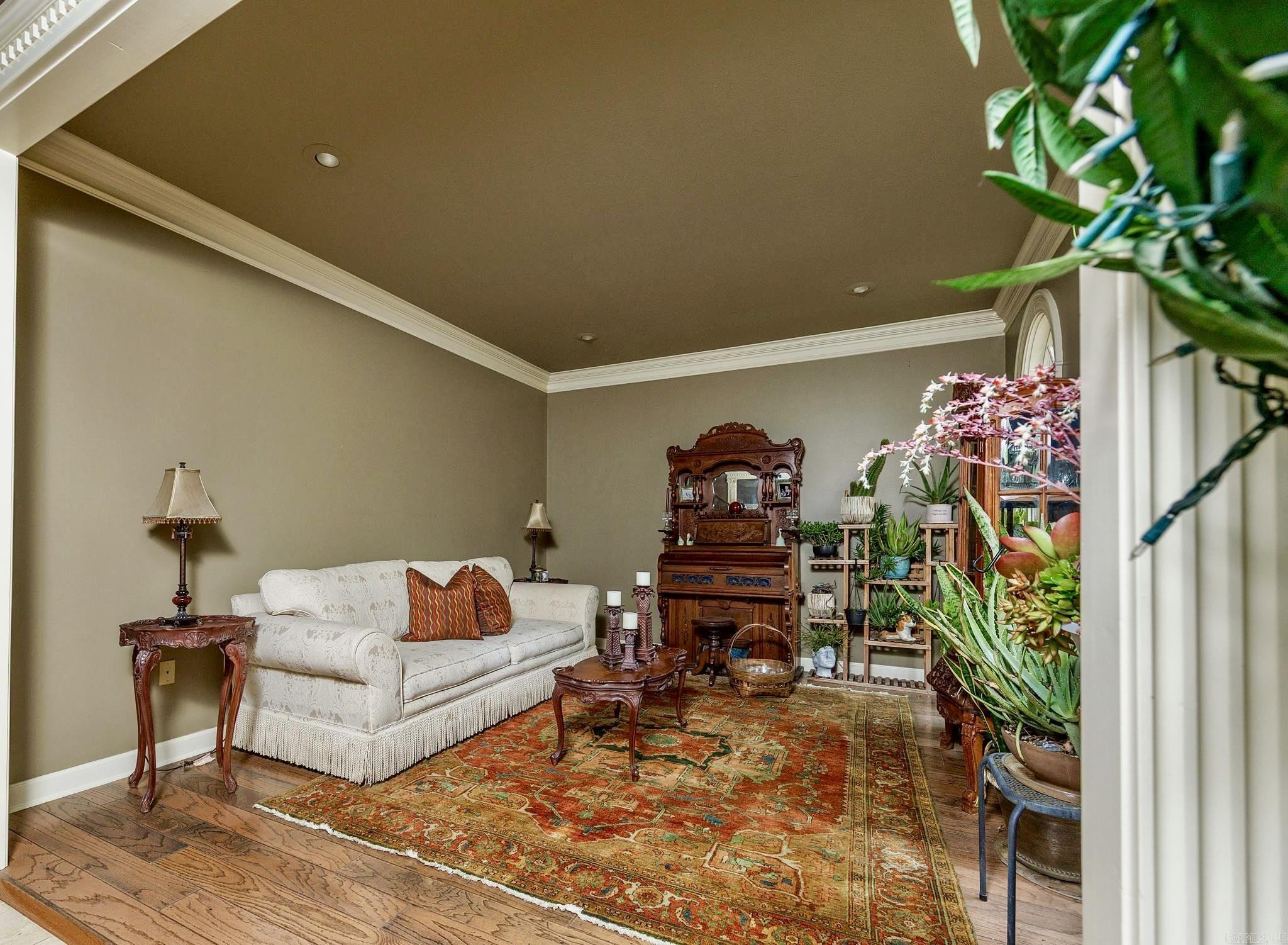 Ridgepointe - Residential