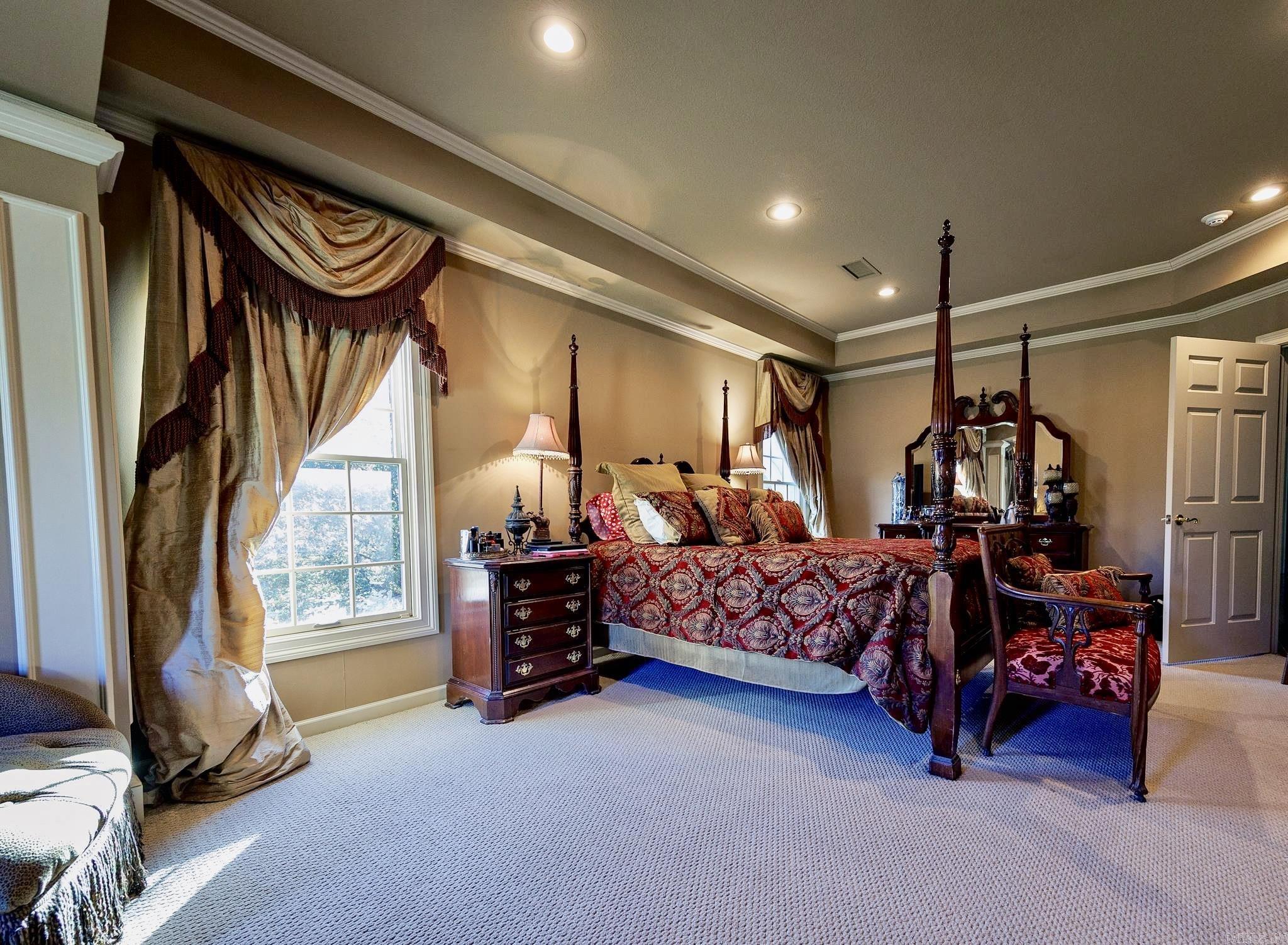 Ridgepointe - Residential