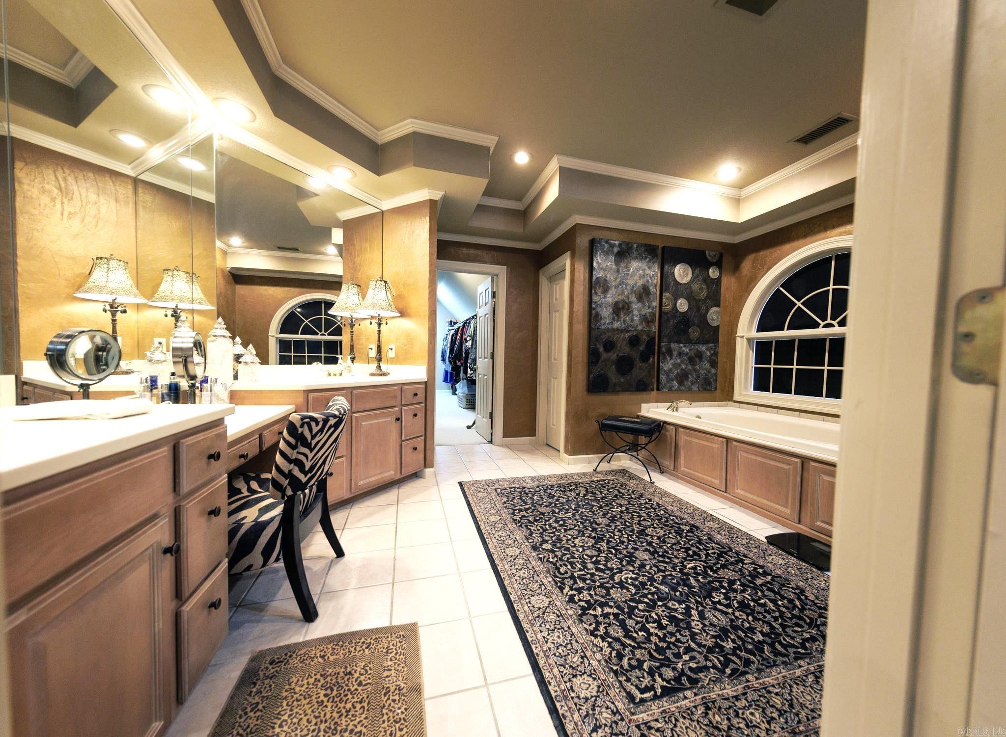 Ridgepointe - Residential