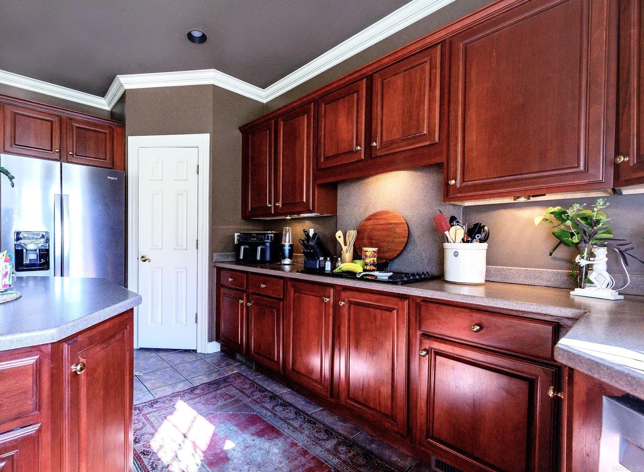 Ridgepointe - Residential