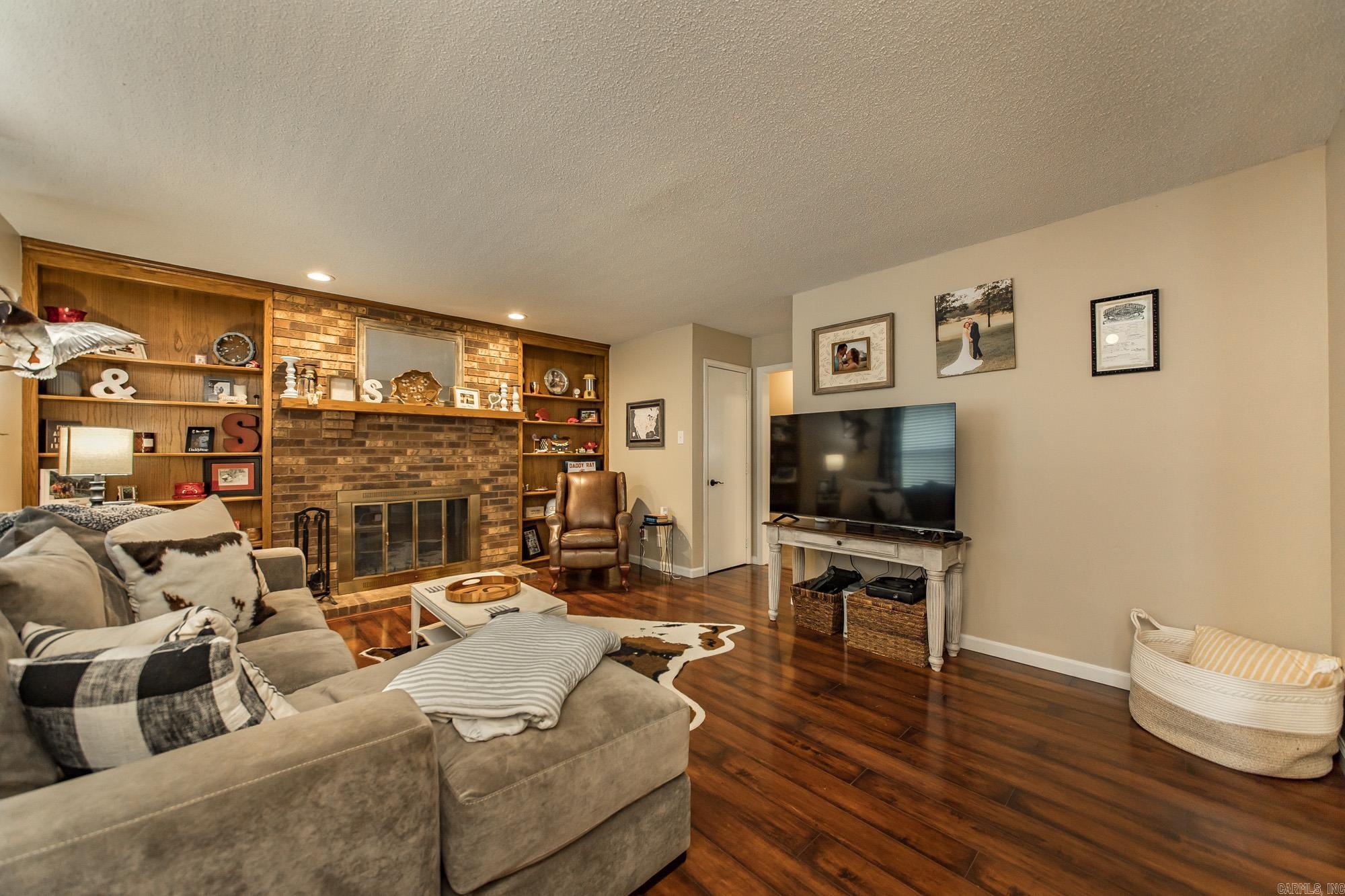 OVERBROOK - Residential