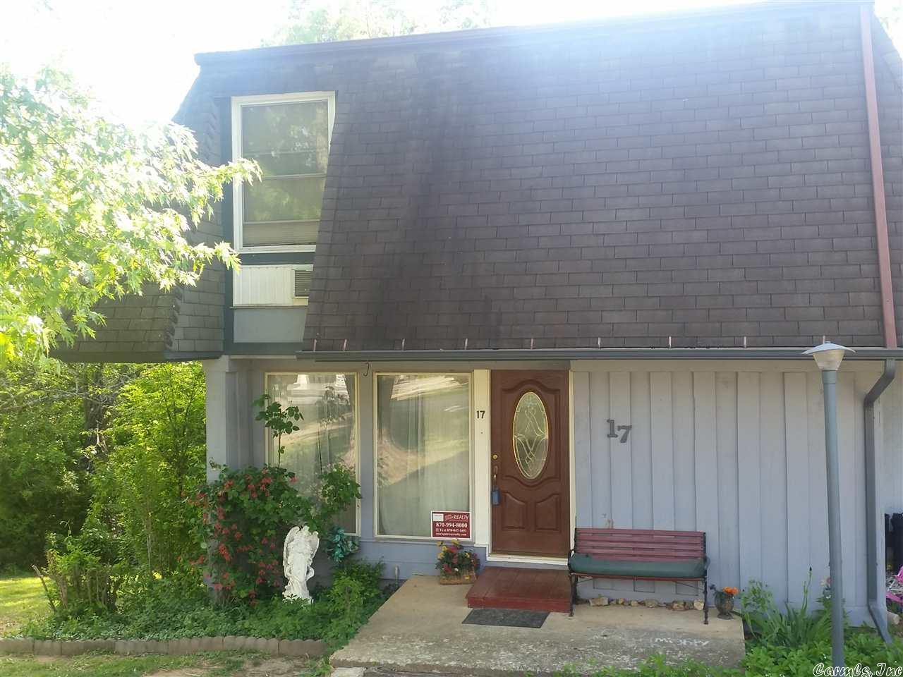 Townhouse 2nd - Residential Lease