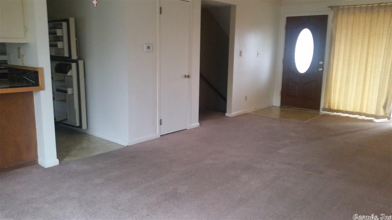 Townhouse 2nd - Residential Lease