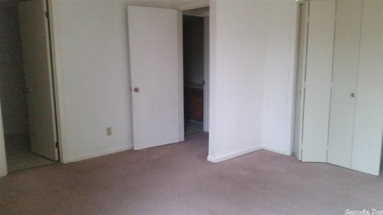 Townhouse 2nd - Residential Lease