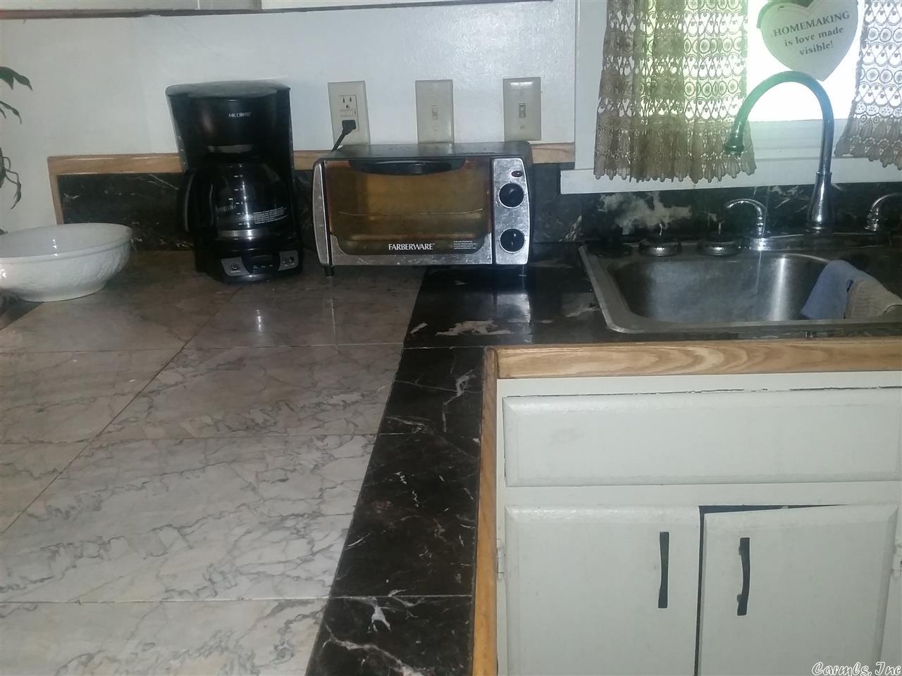 Townhouse 2nd - Residential Lease