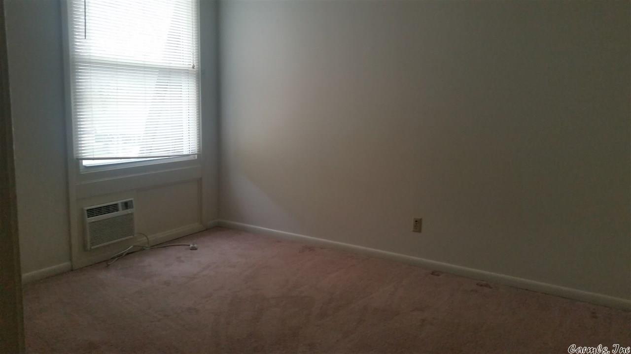 Townhouse 2nd - Residential Lease