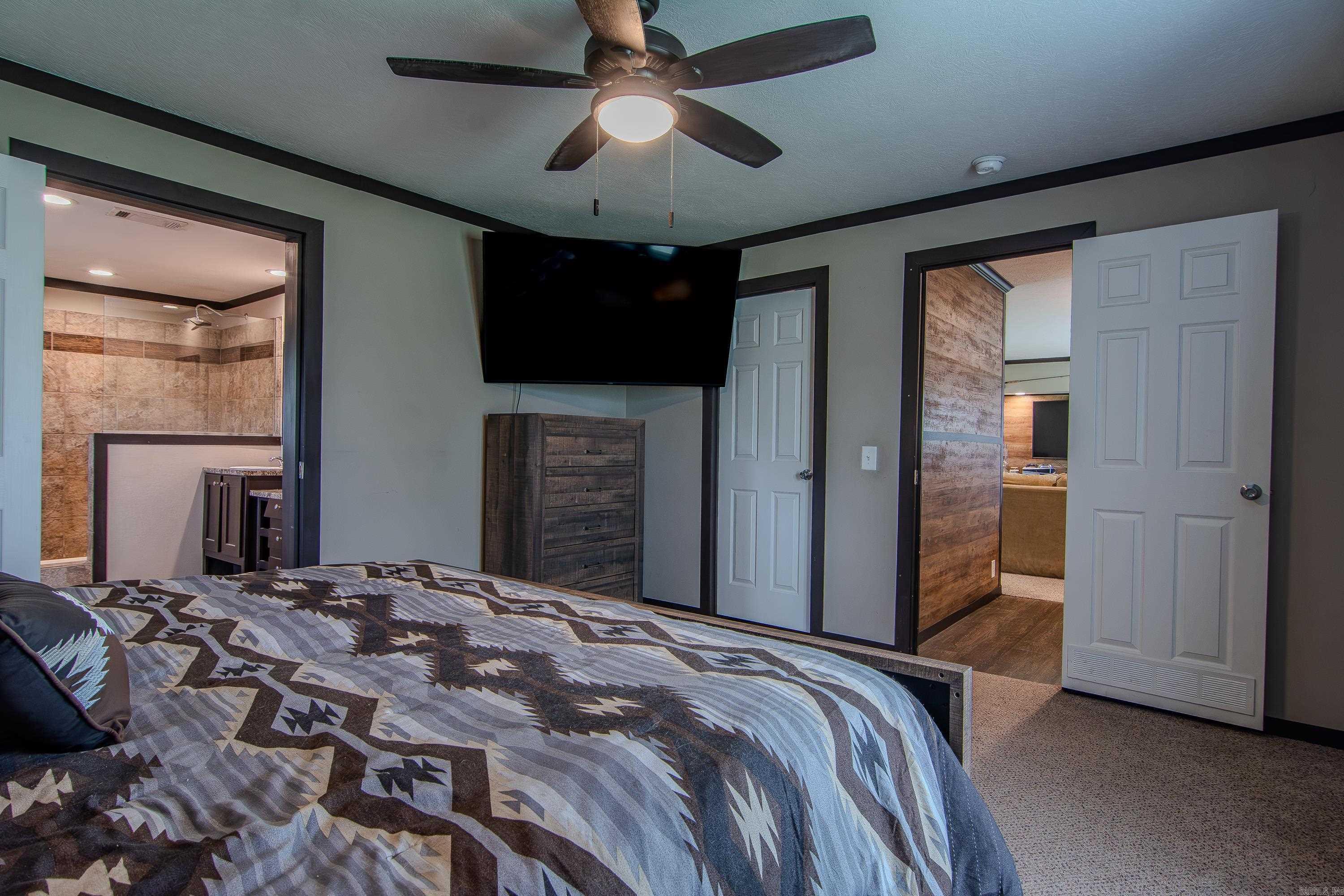 SHADY VALLEY - Residential