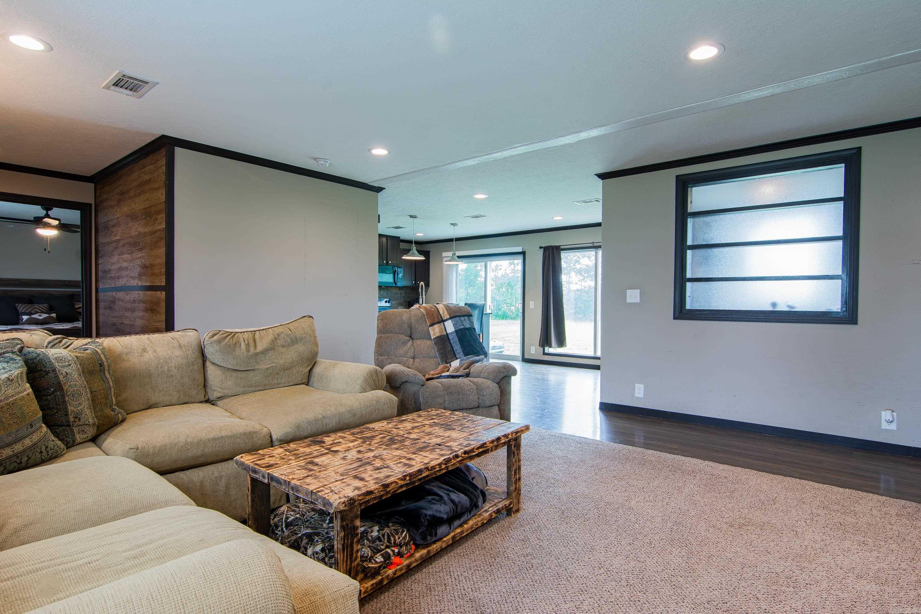 SHADY VALLEY - Residential