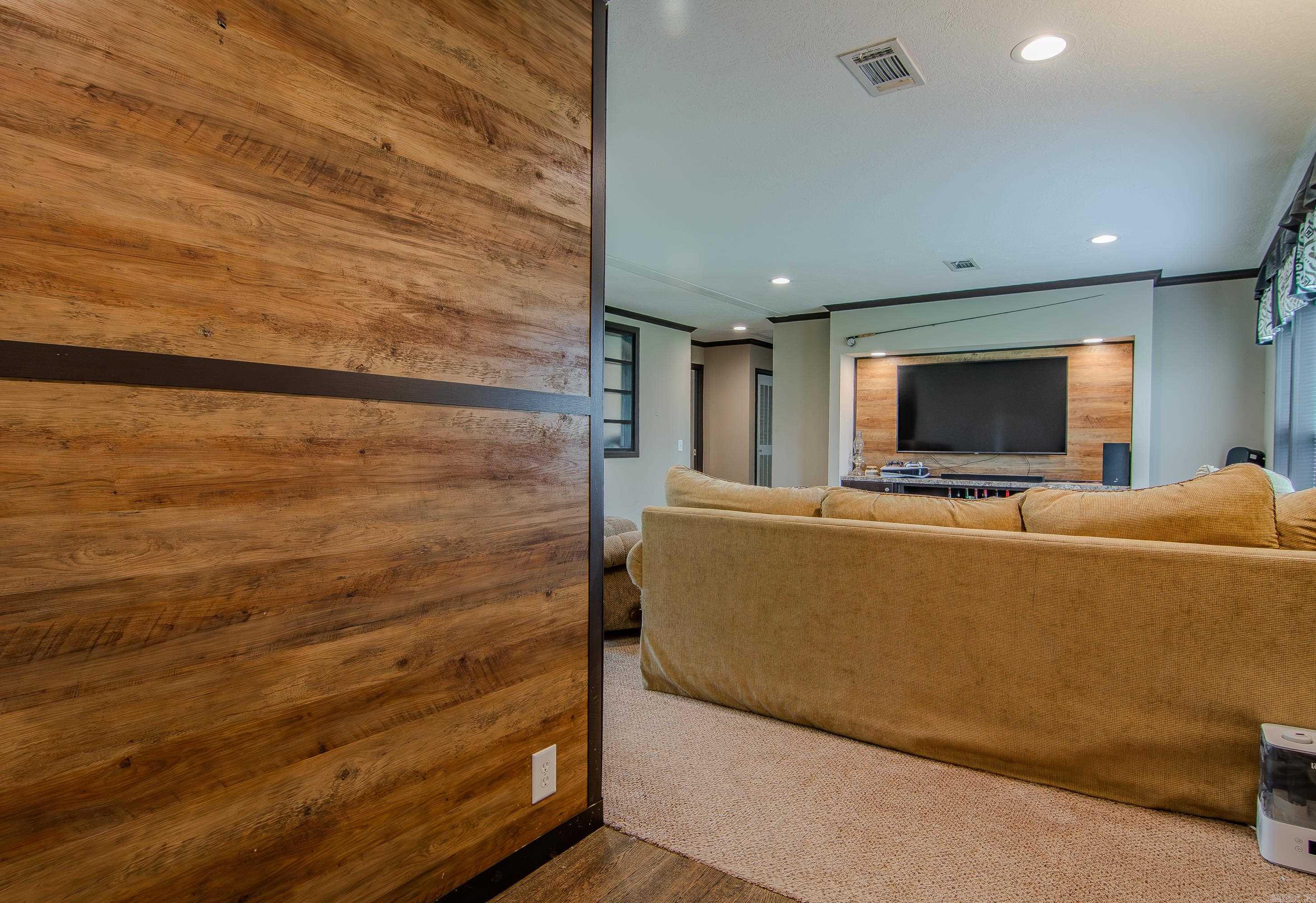 SHADY VALLEY - Residential