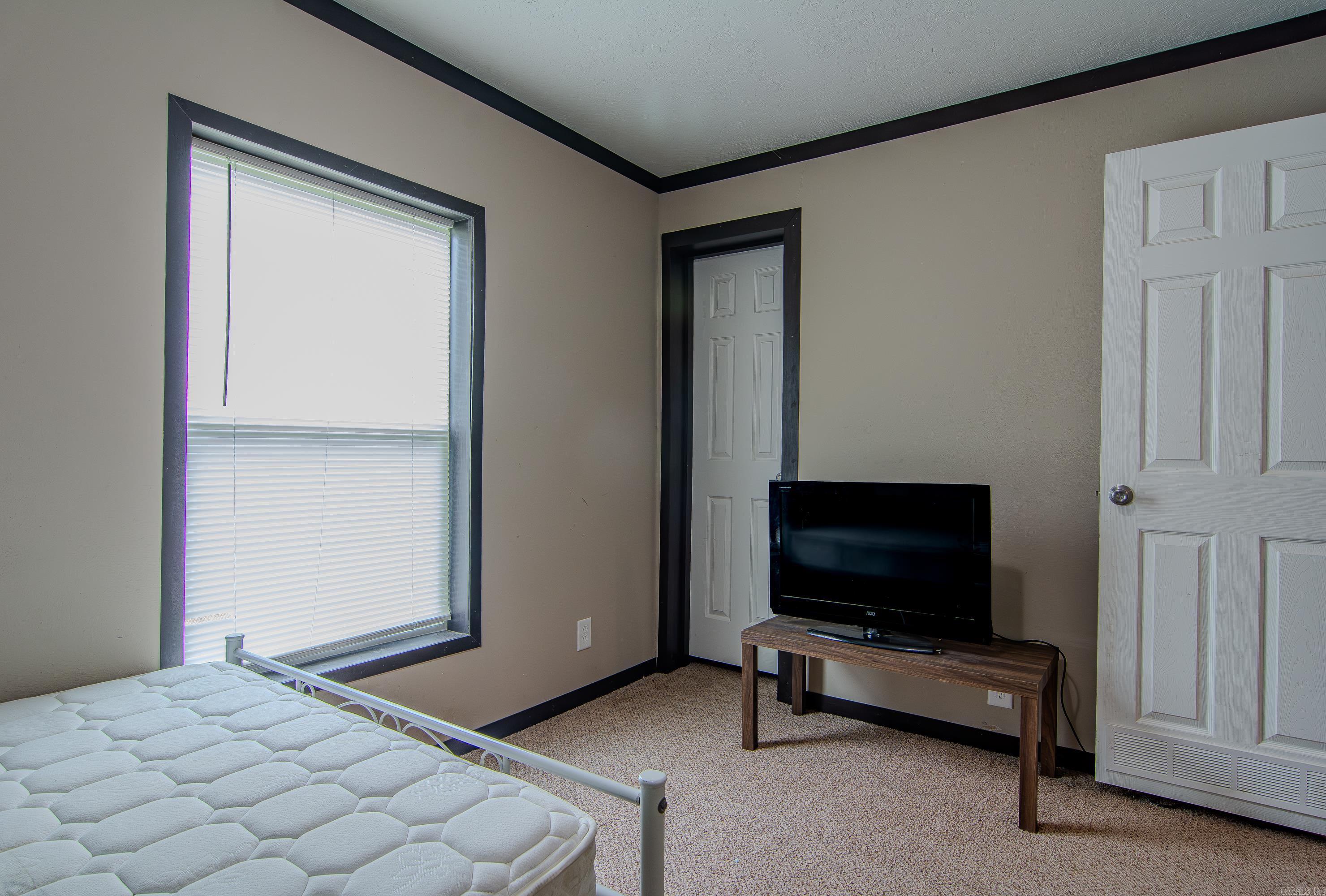 SHADY VALLEY - Residential