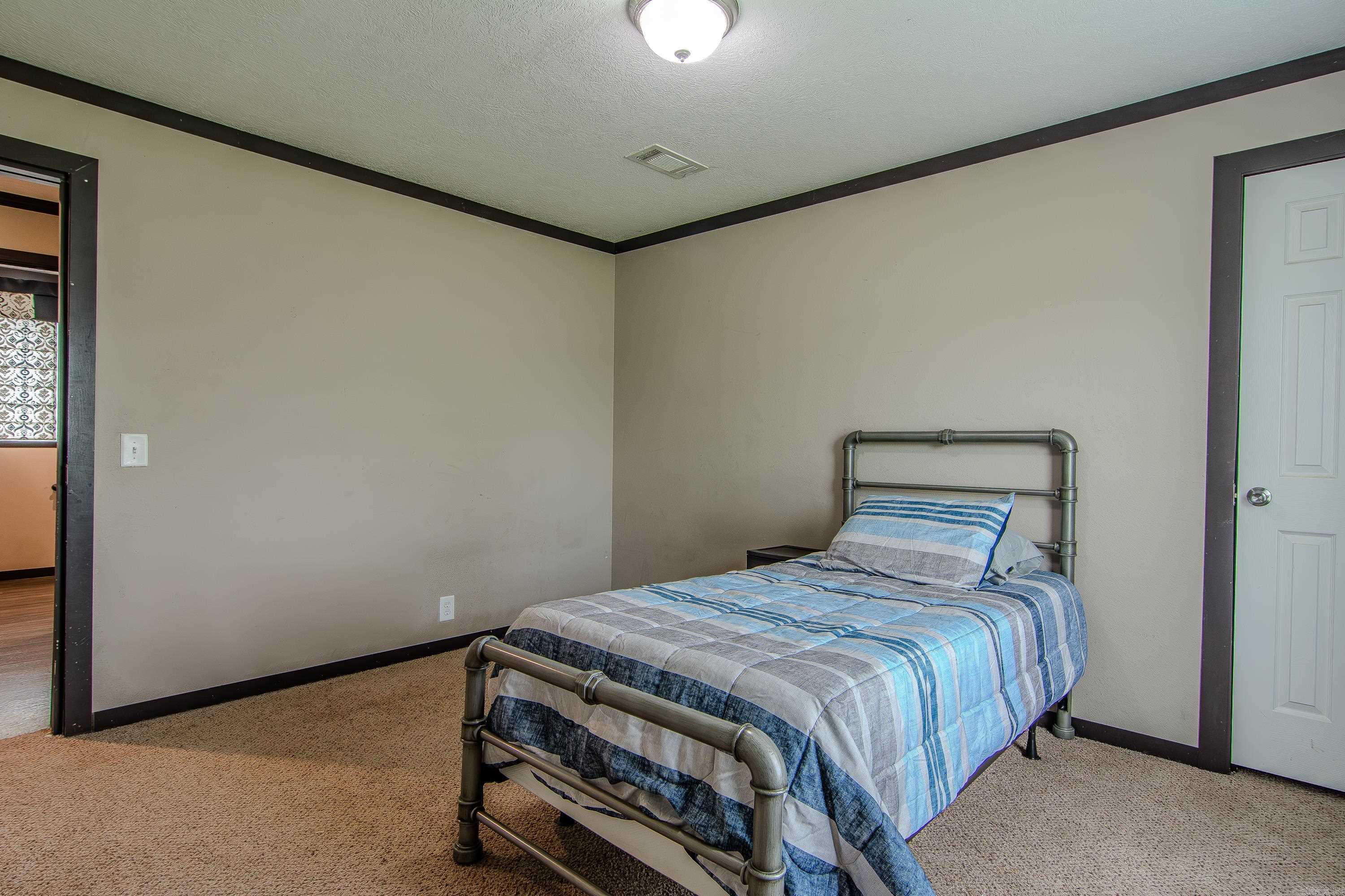 SHADY VALLEY - Residential