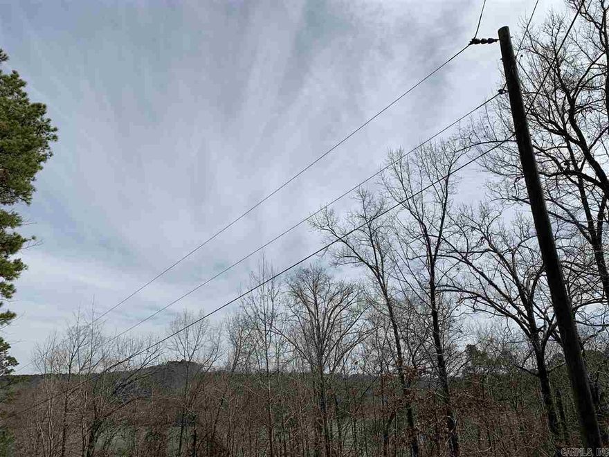 Great Lot in a desirable neighborhood for building a nice home! Super quiet area. Watersedge is very close to the town of Greers Ferry and Fairfield Bay . Close to ATV, hiking, and mountain biking trails. The Little Red River is minutes away!