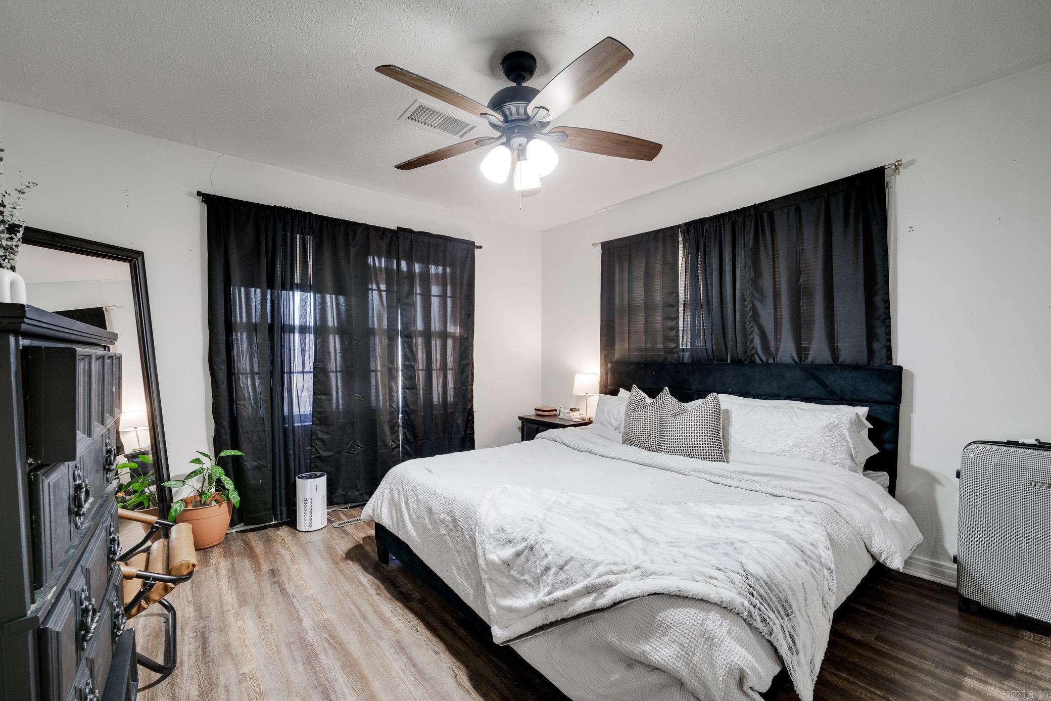 Robinsons Plan - Residential Income