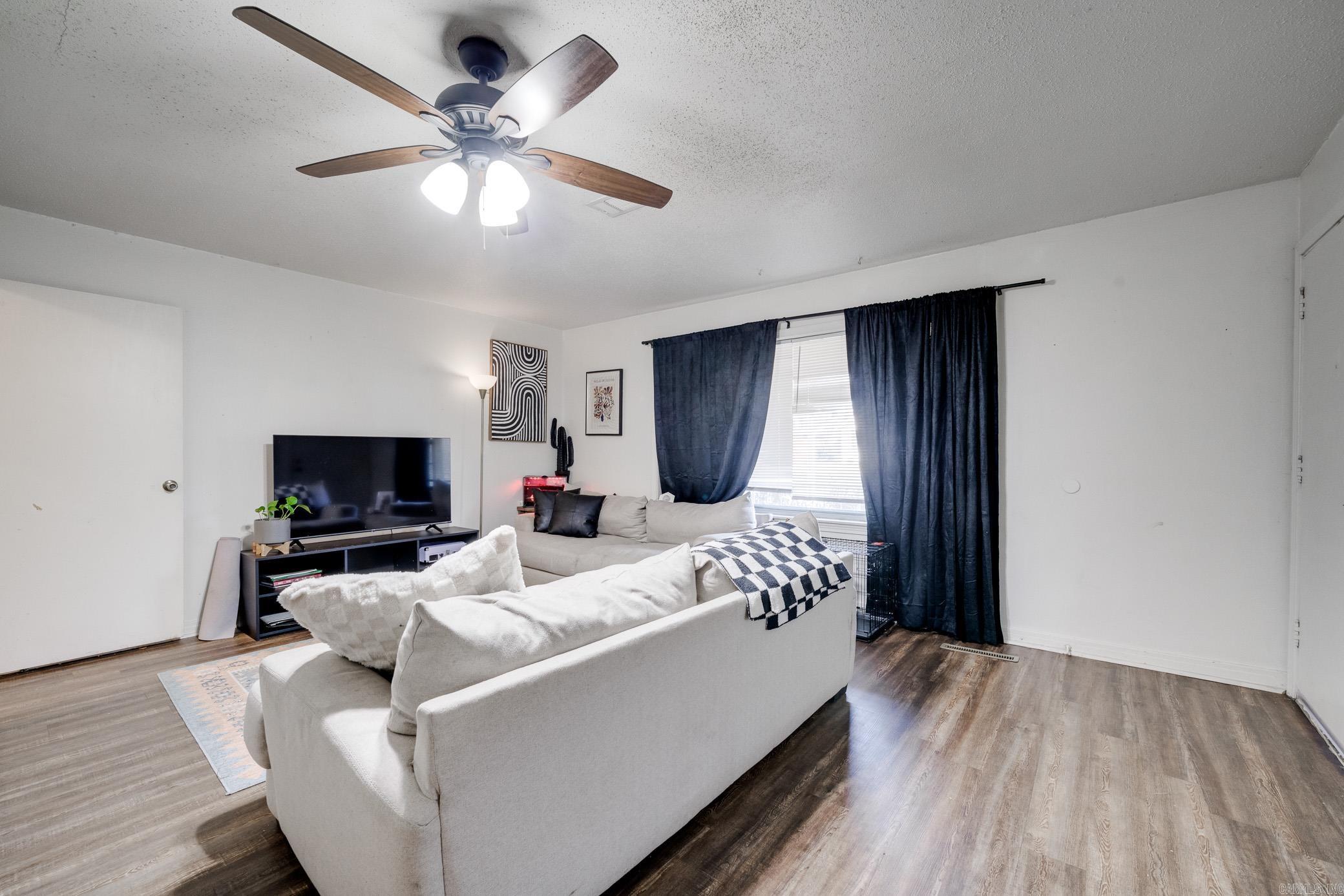 Robinsons Plan - Residential Income