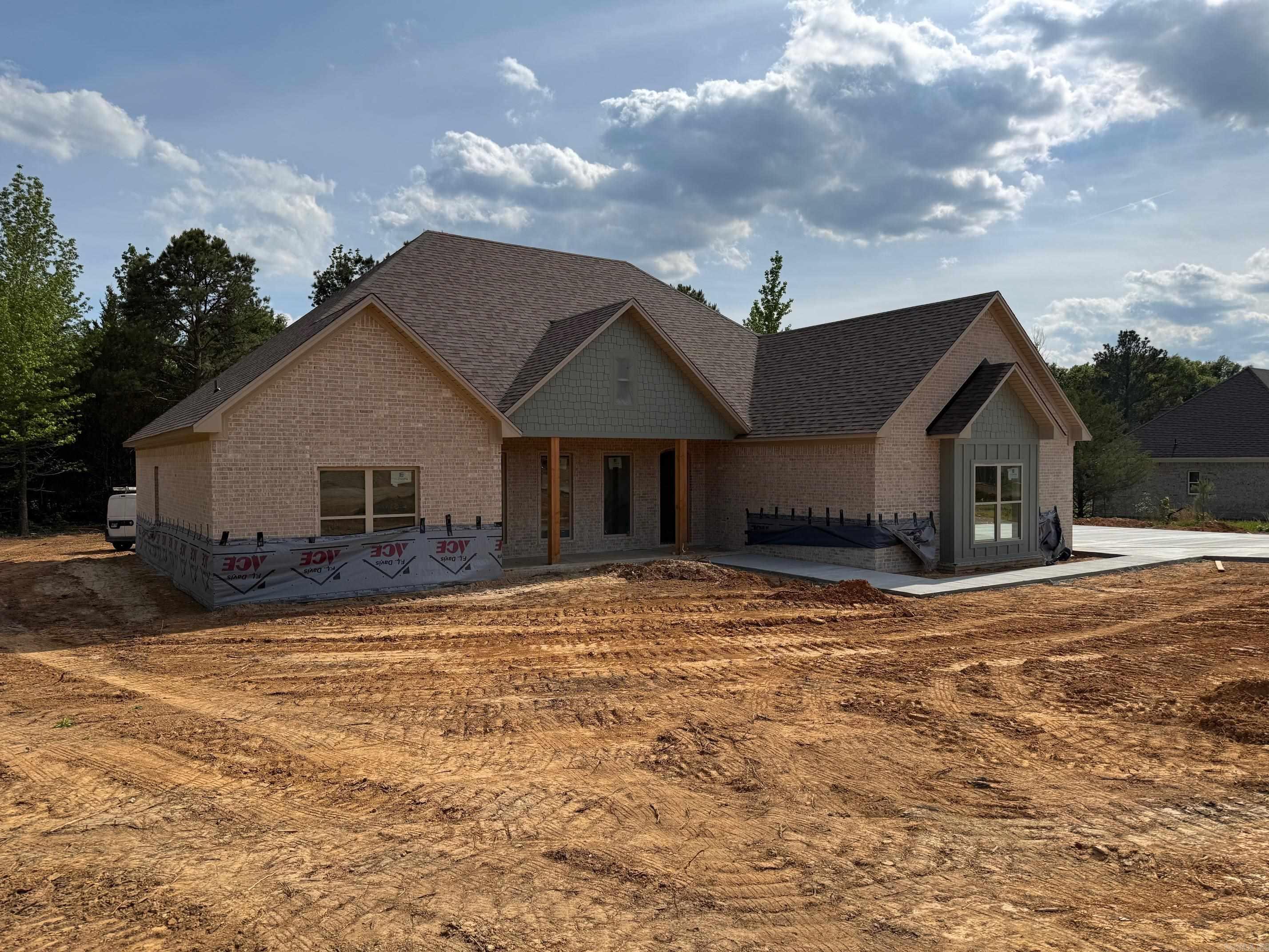 COYOTE RIDGE - Residential