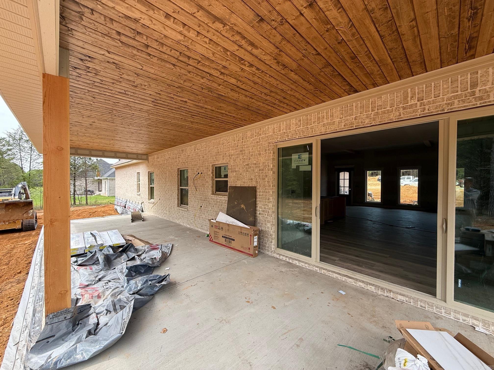 COYOTE RIDGE - Residential