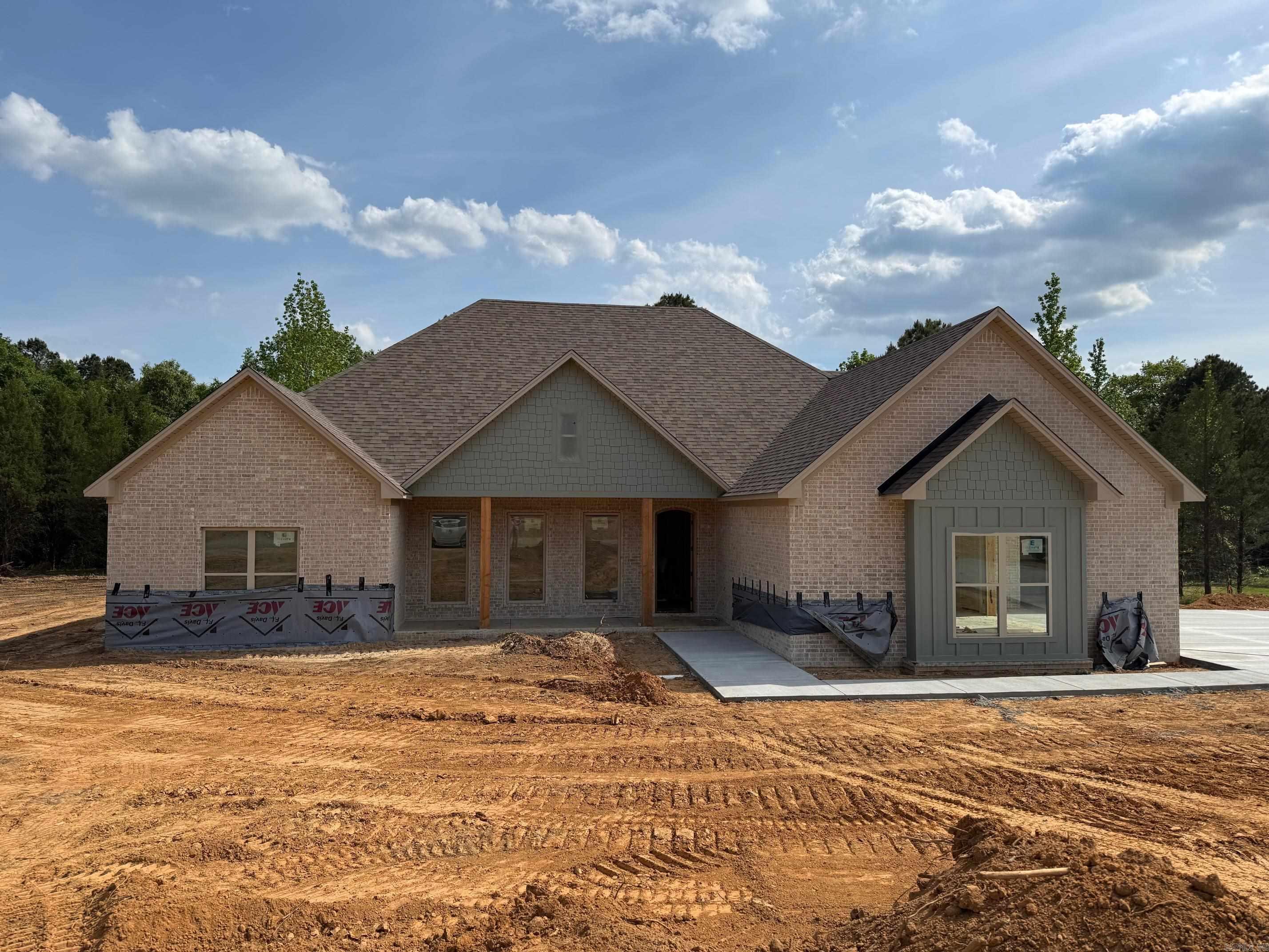 COYOTE RIDGE - Residential