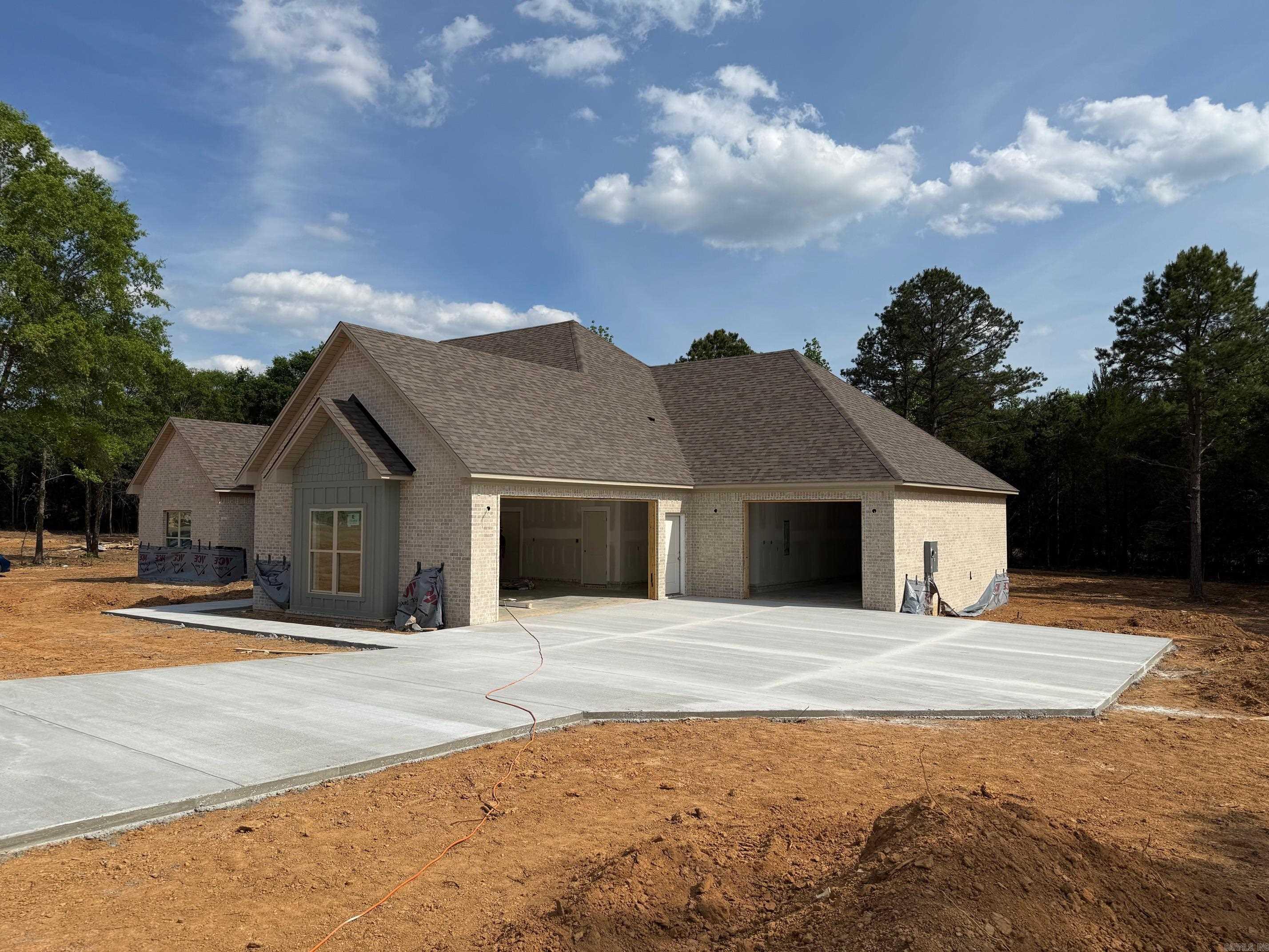 COYOTE RIDGE - Residential